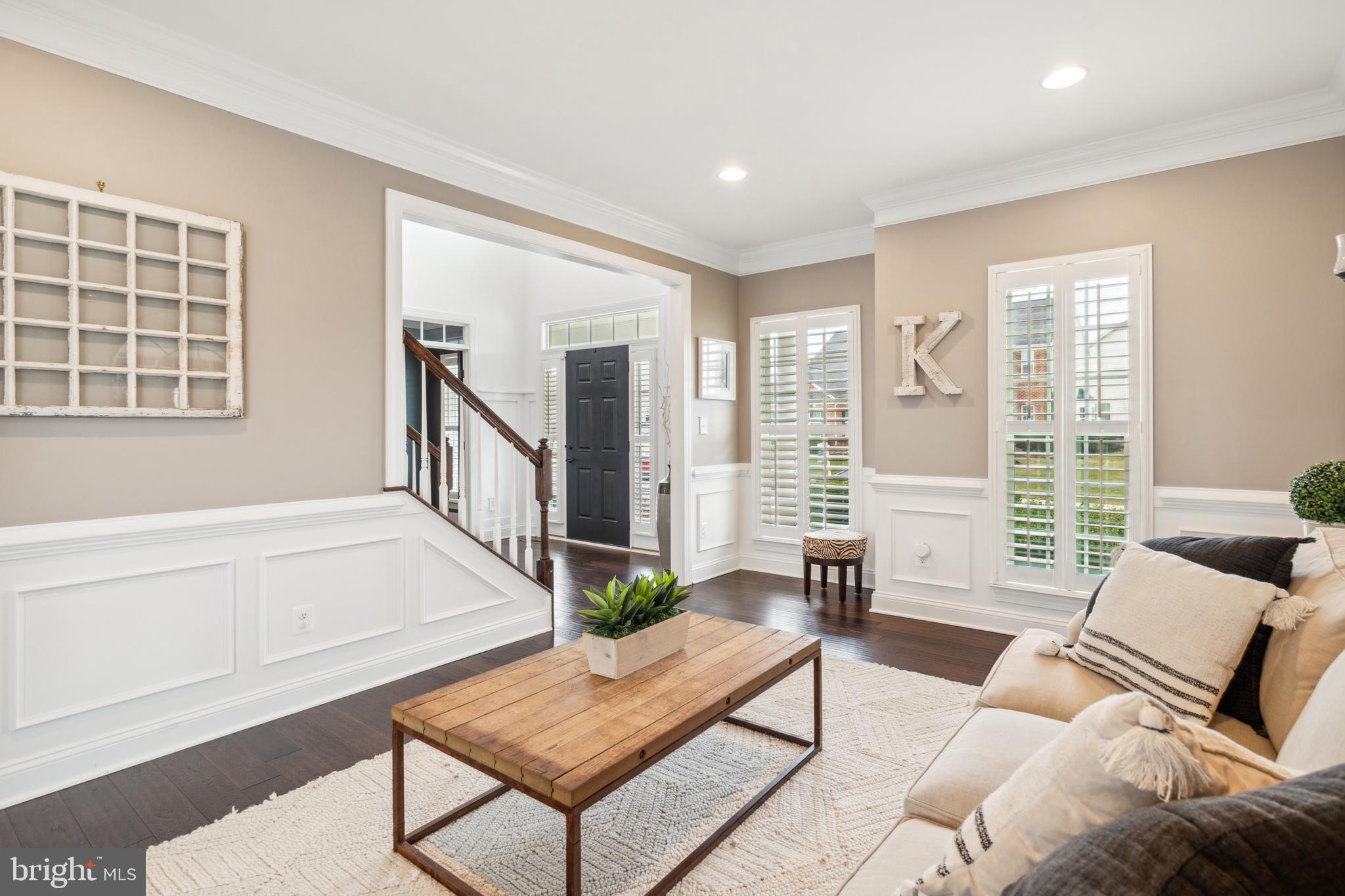 DAWSON'S CORNER - Residential