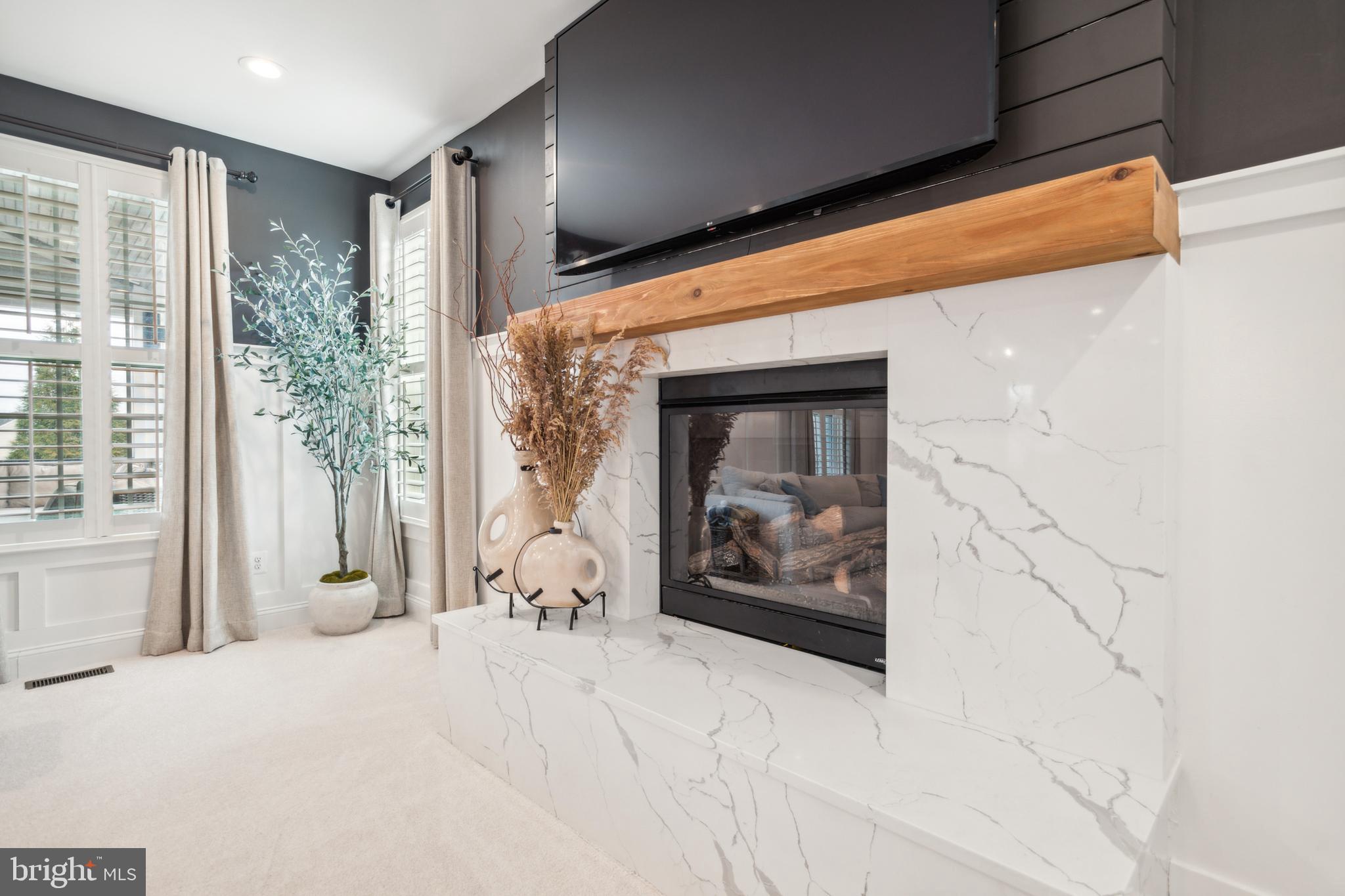 DAWSON'S CORNER - Residential