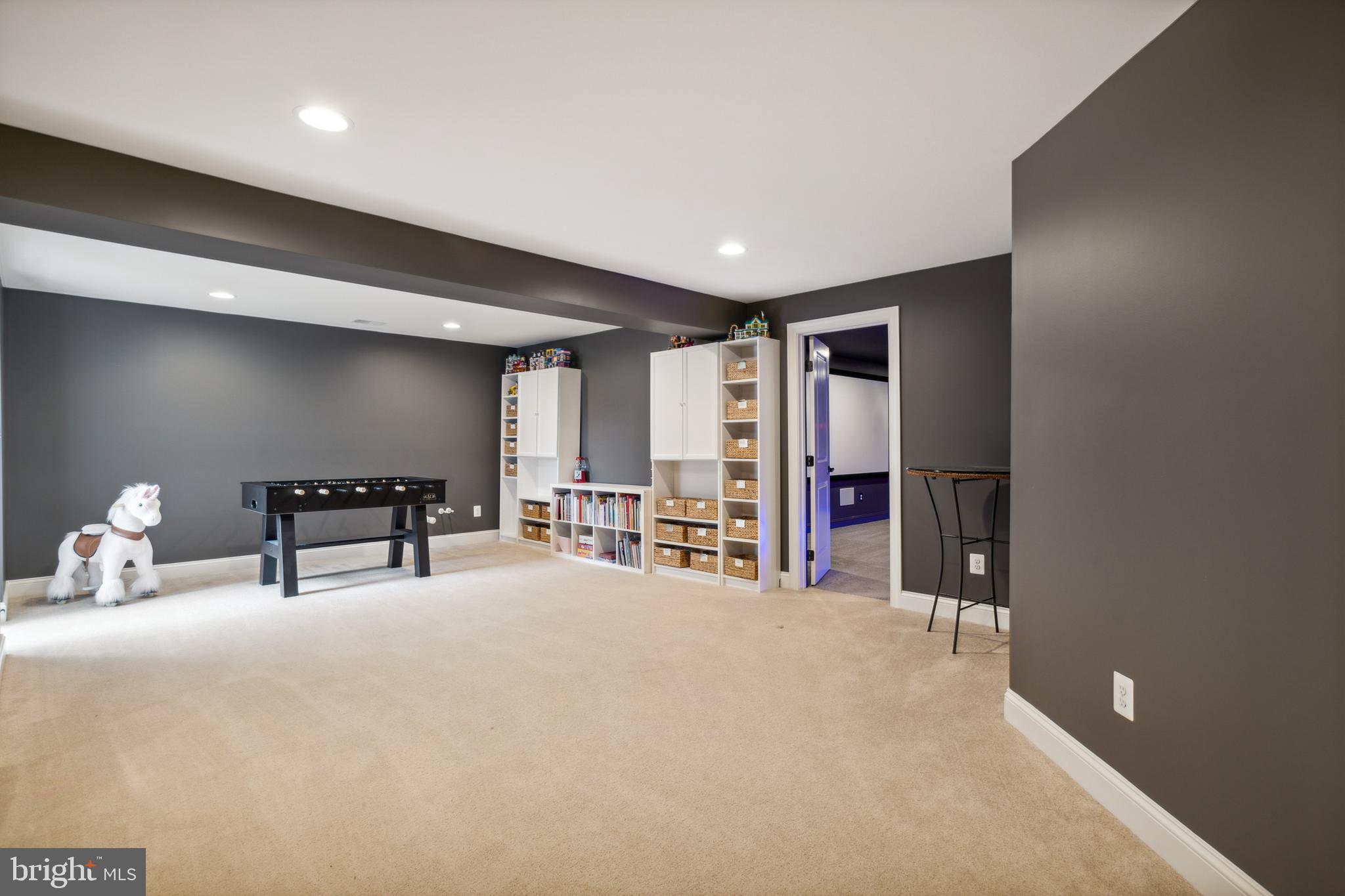 DAWSON'S CORNER - Residential