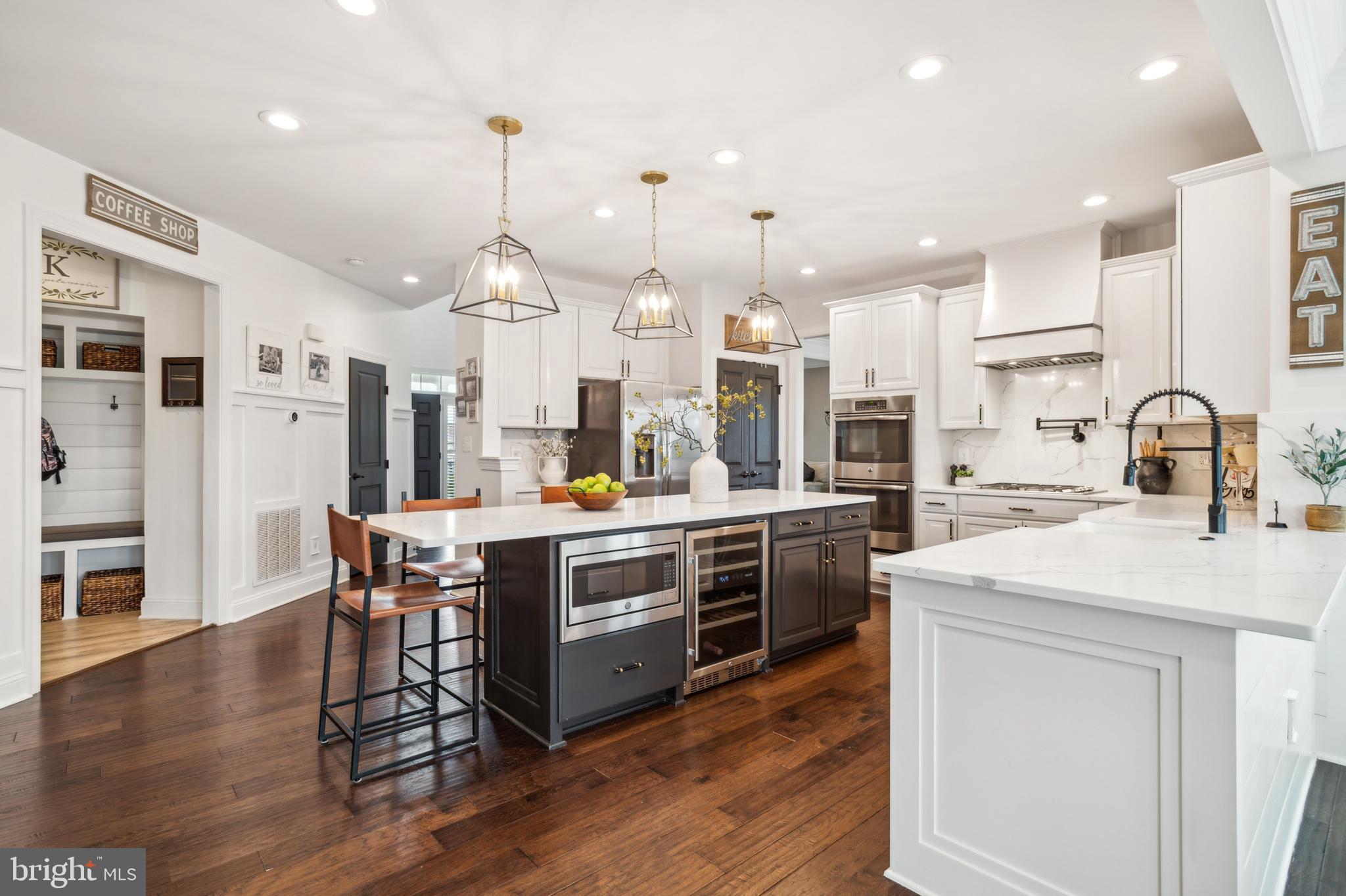 DAWSON'S CORNER - Residential