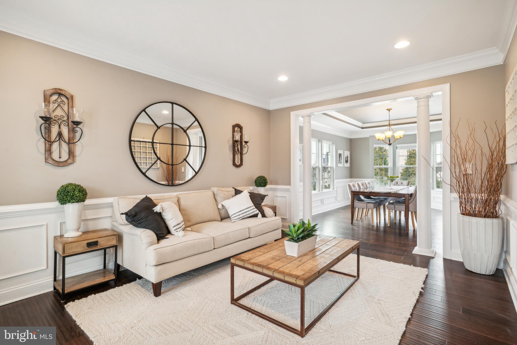 DAWSON'S CORNER - Residential