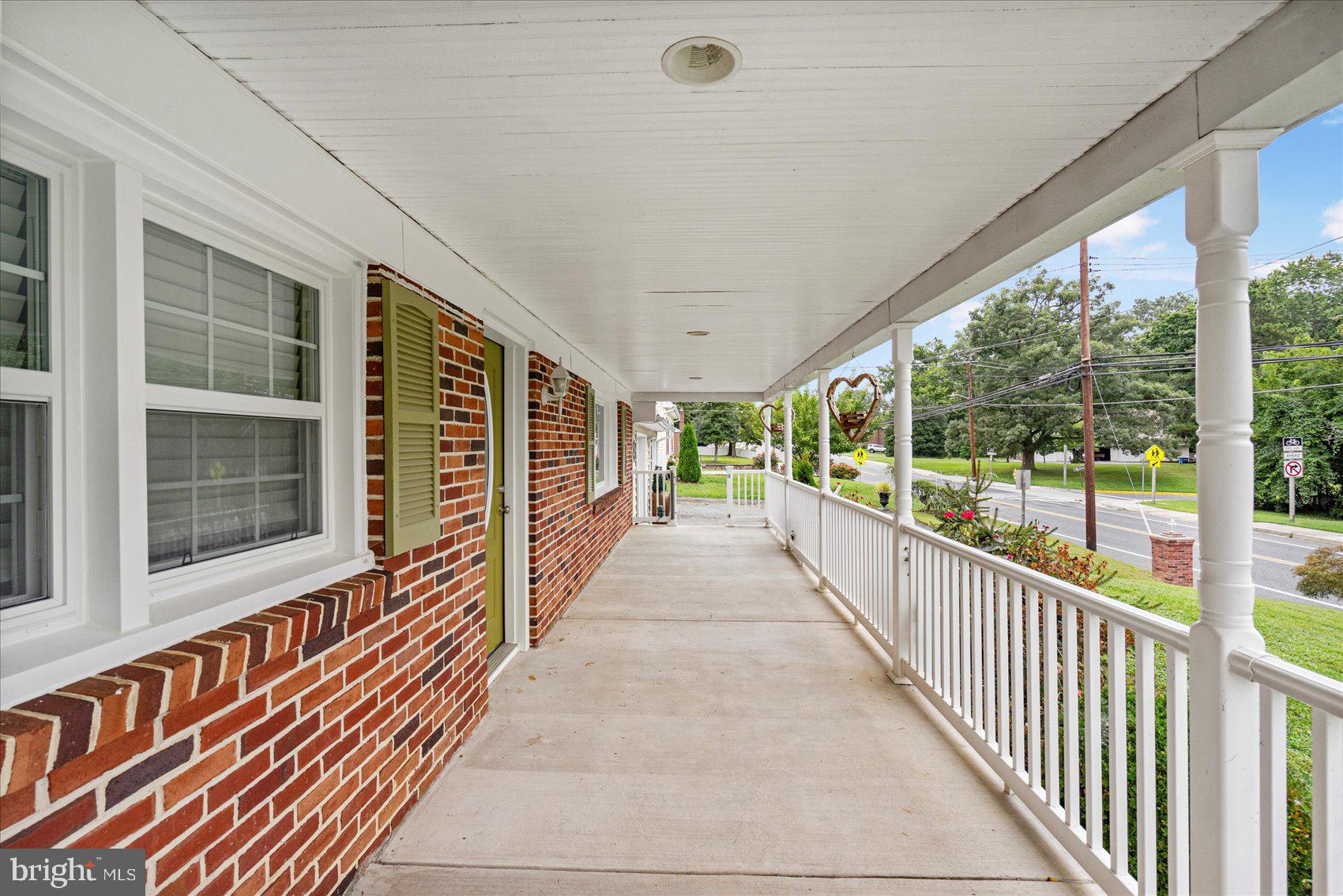 296 PARADISE ROAD