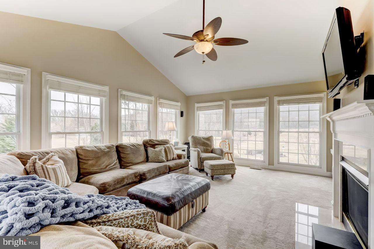 AVONDALE ESTATES - Residential