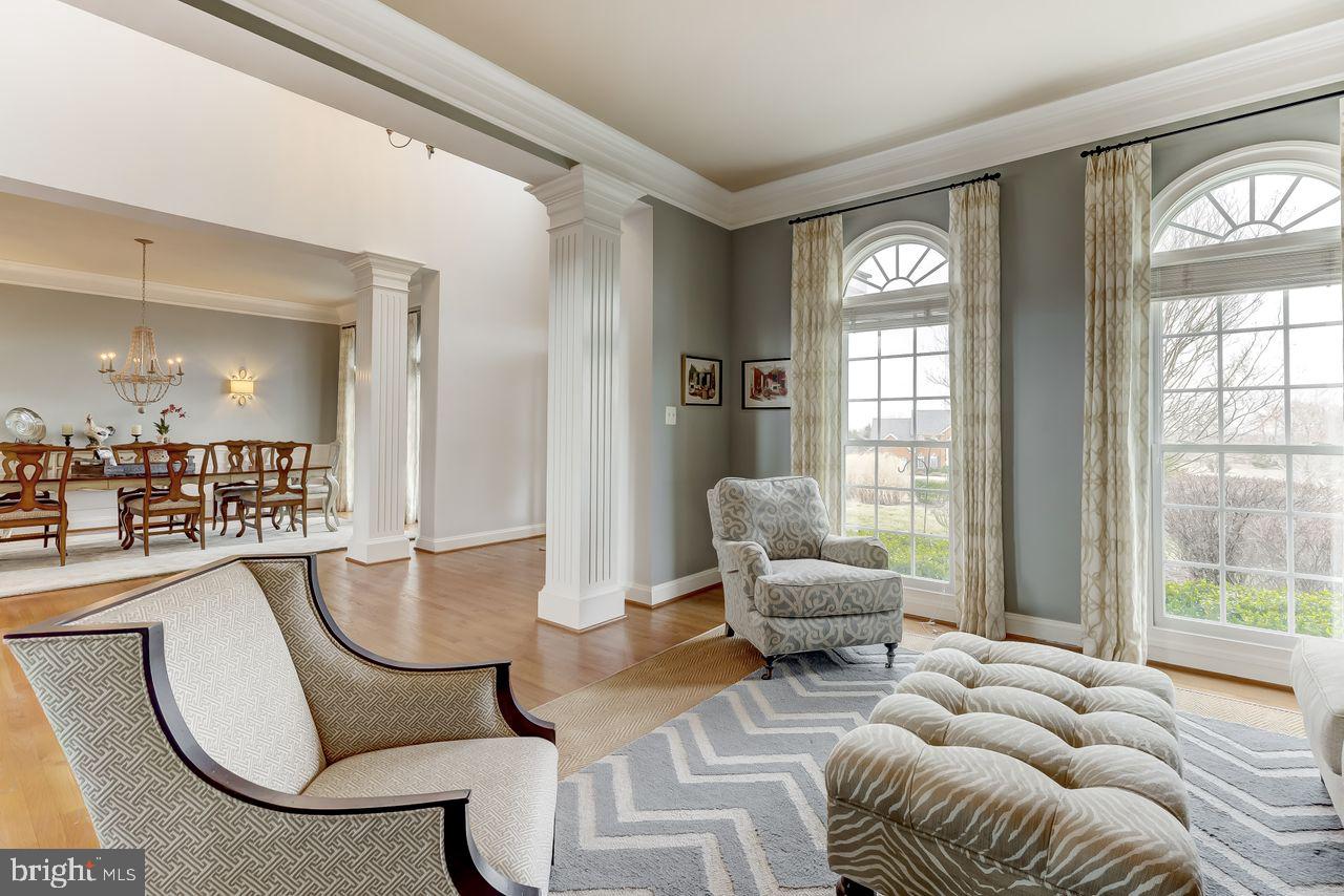 AVONDALE ESTATES - Residential