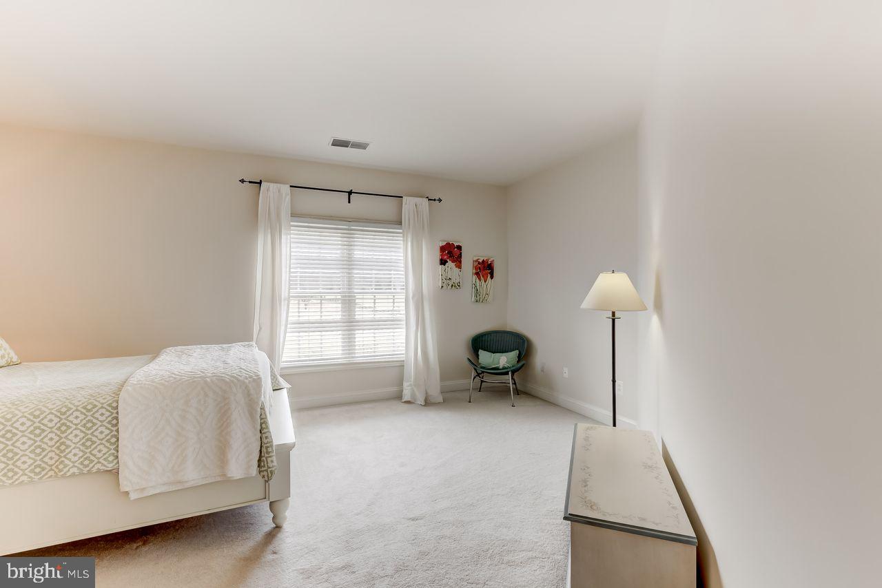 AVONDALE ESTATES - Residential