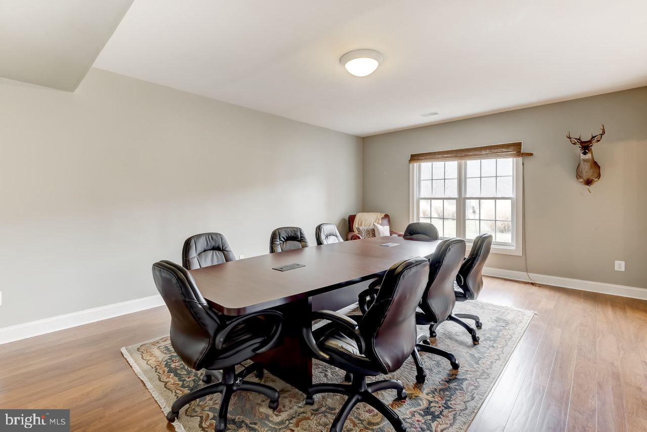 AVONDALE ESTATES - Residential