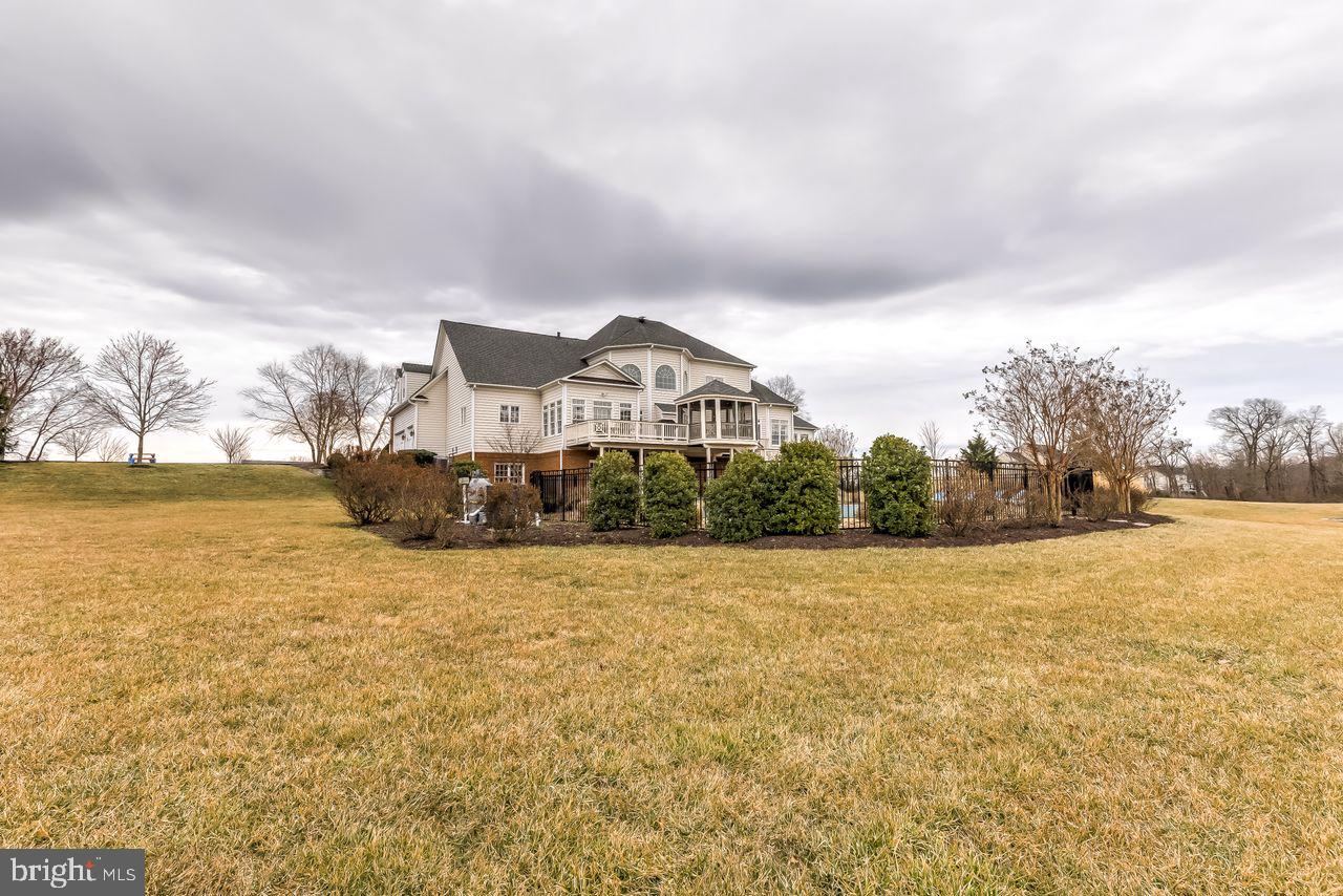 AVONDALE ESTATES - Residential