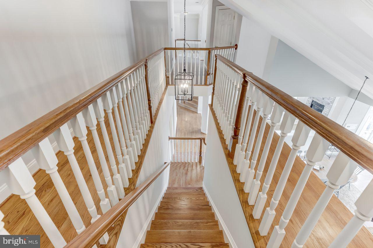 AVONDALE ESTATES - Residential