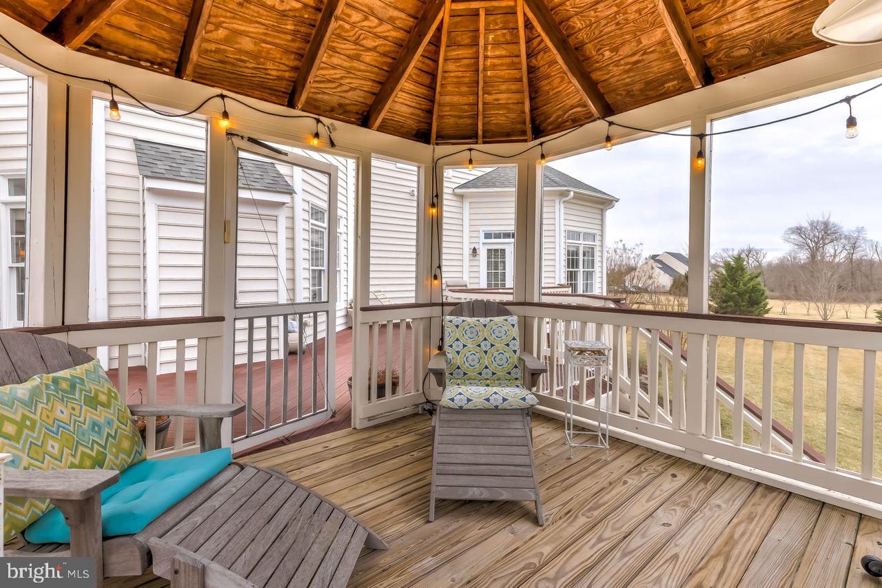 AVONDALE ESTATES - Residential