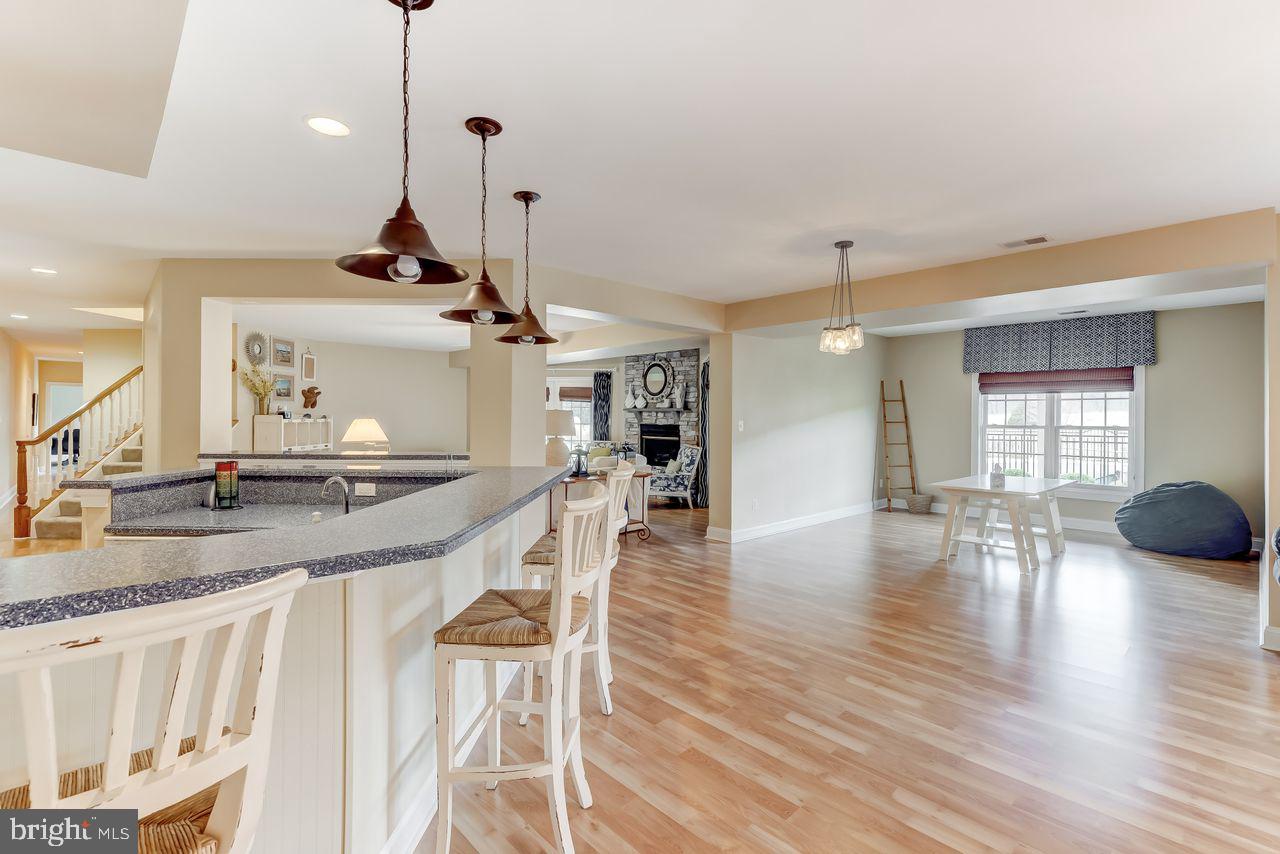 AVONDALE ESTATES - Residential