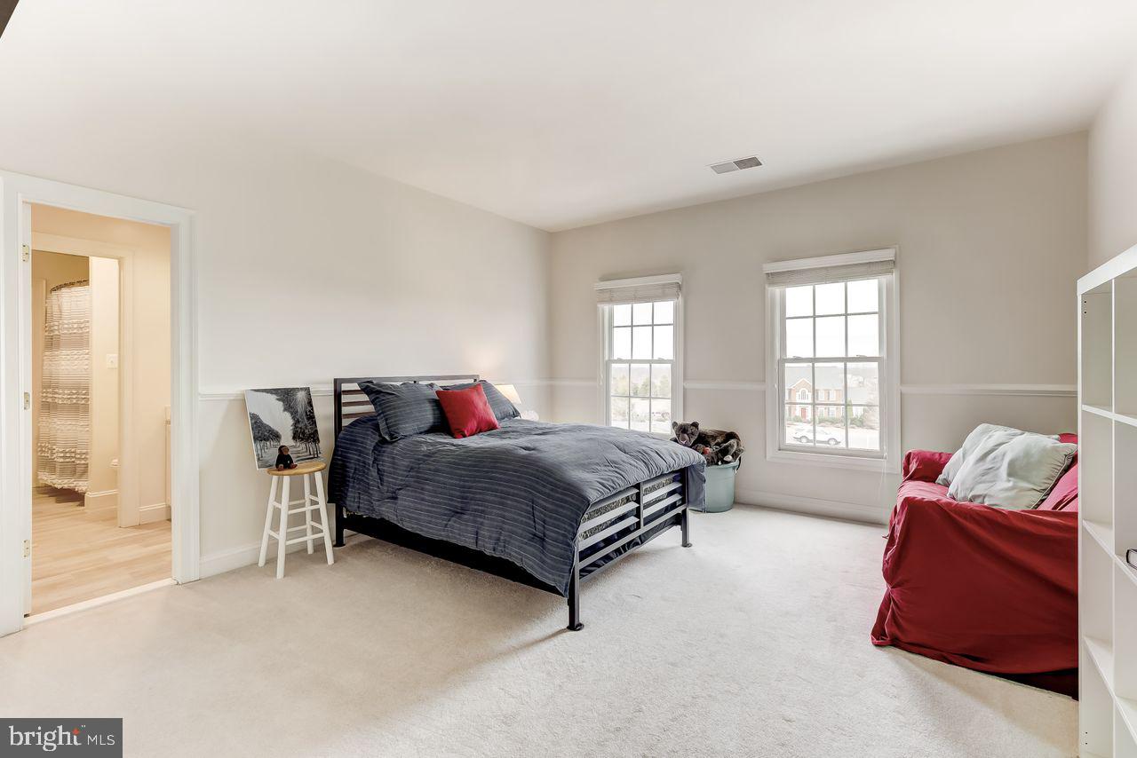 AVONDALE ESTATES - Residential