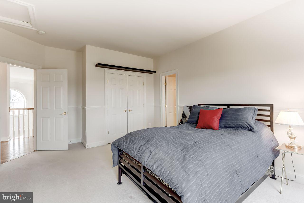 AVONDALE ESTATES - Residential