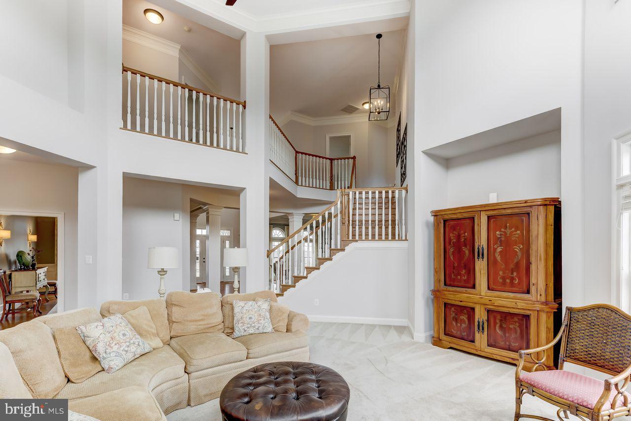 AVONDALE ESTATES - Residential