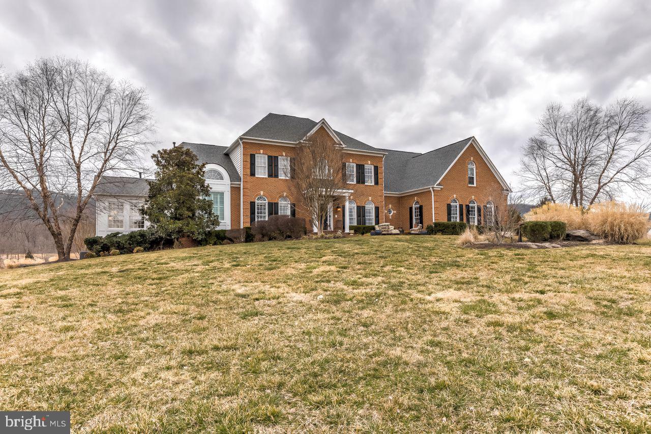 AVONDALE ESTATES - Residential