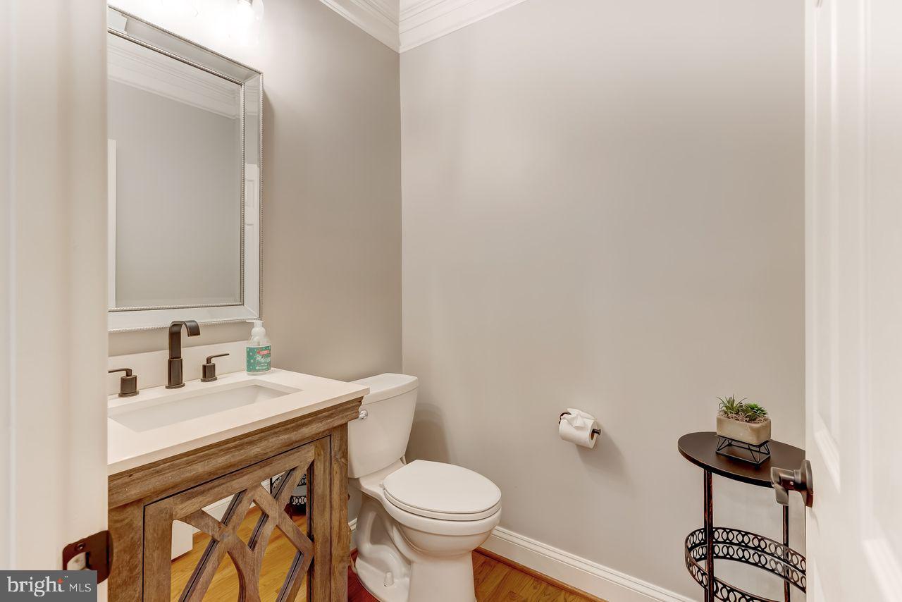 AVONDALE ESTATES - Residential