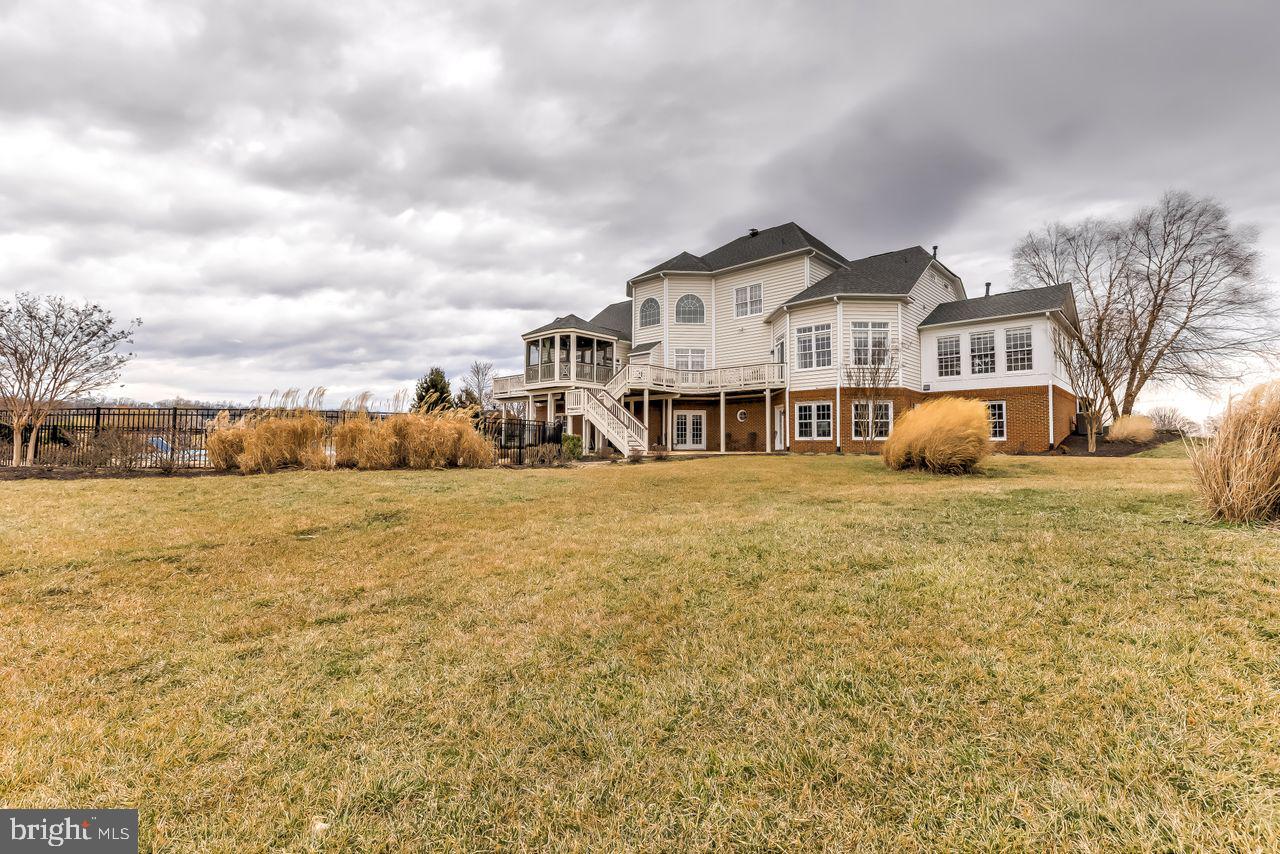 AVONDALE ESTATES - Residential