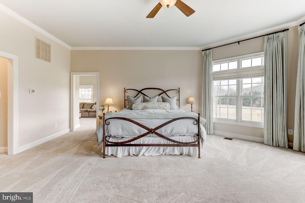 AVONDALE ESTATES - Residential