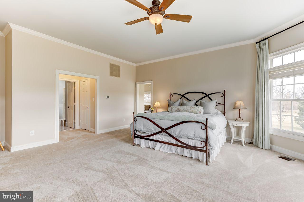 AVONDALE ESTATES - Residential