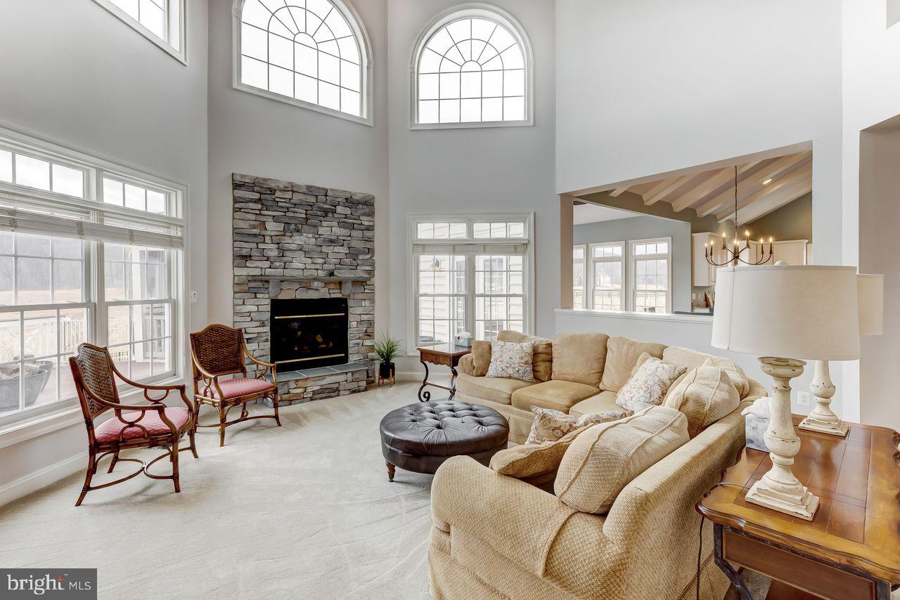 AVONDALE ESTATES - Residential