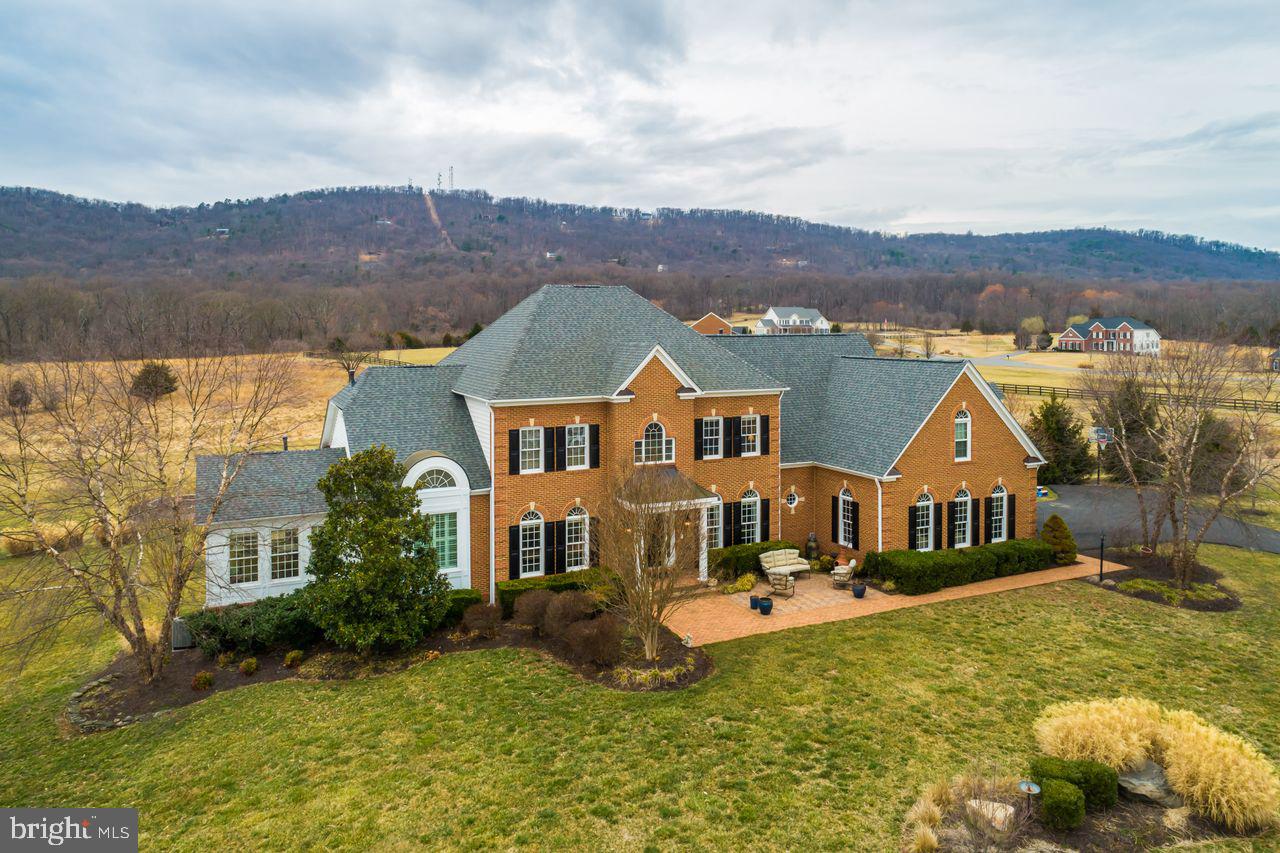 AVONDALE ESTATES - Residential