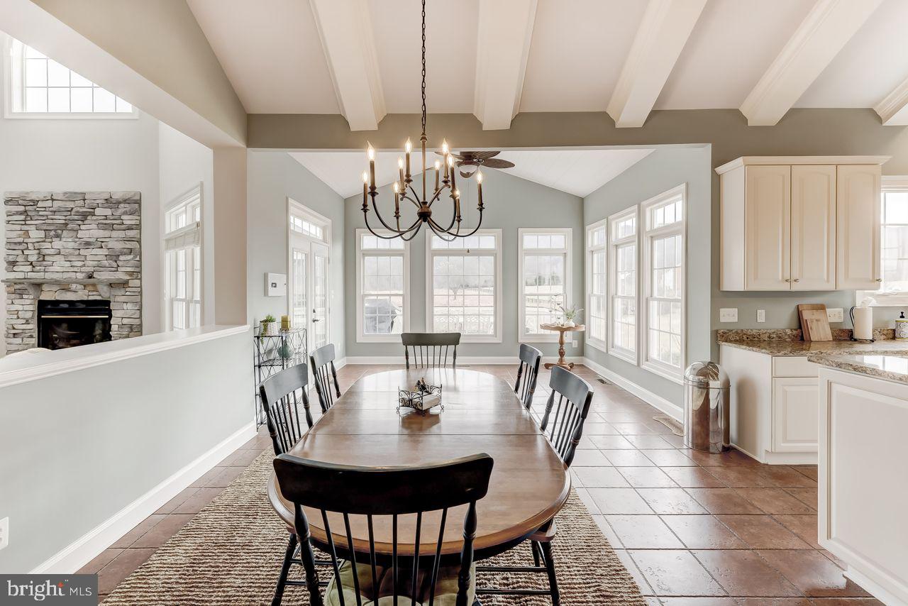 AVONDALE ESTATES - Residential