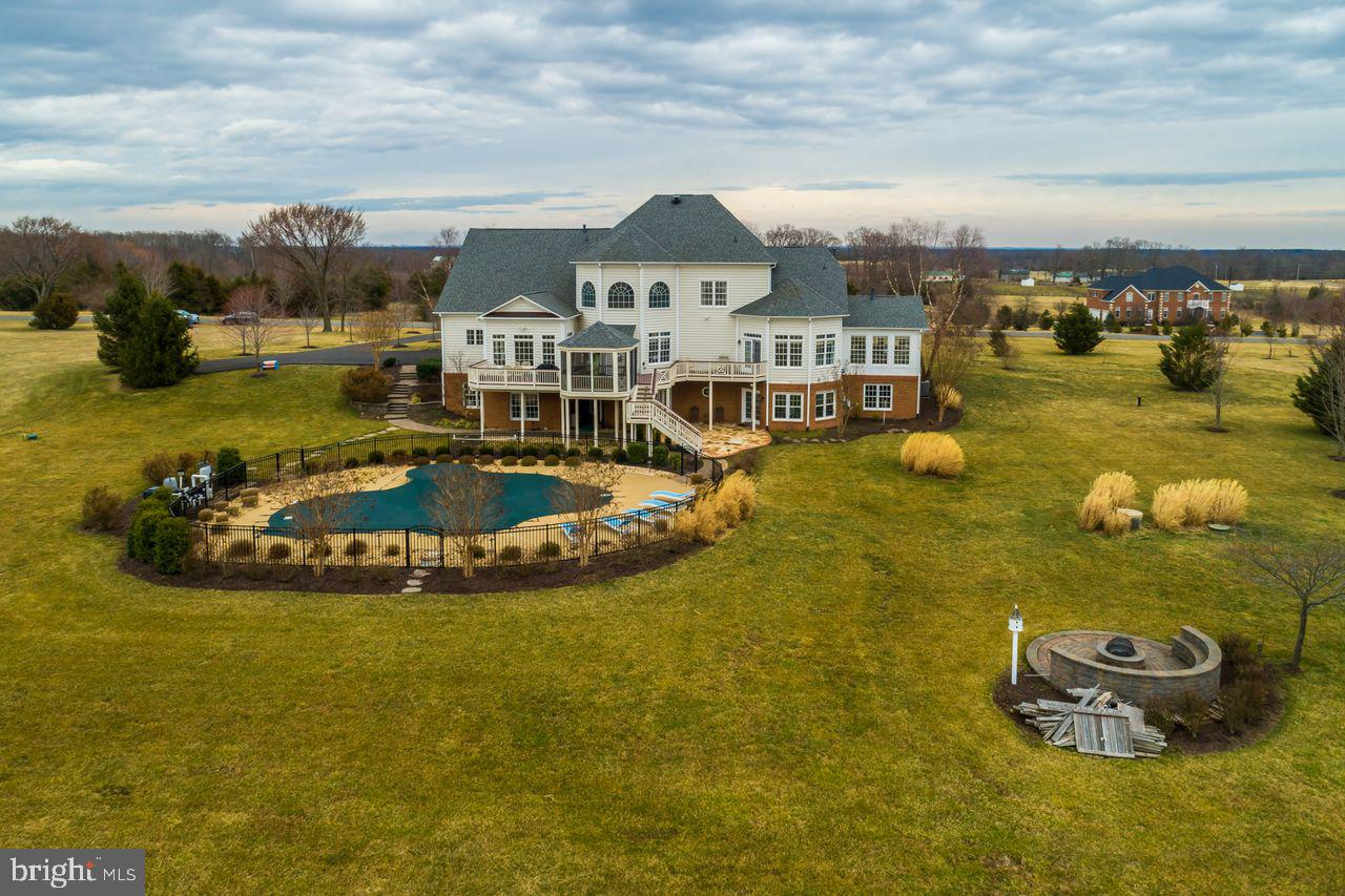 AVONDALE ESTATES - Residential