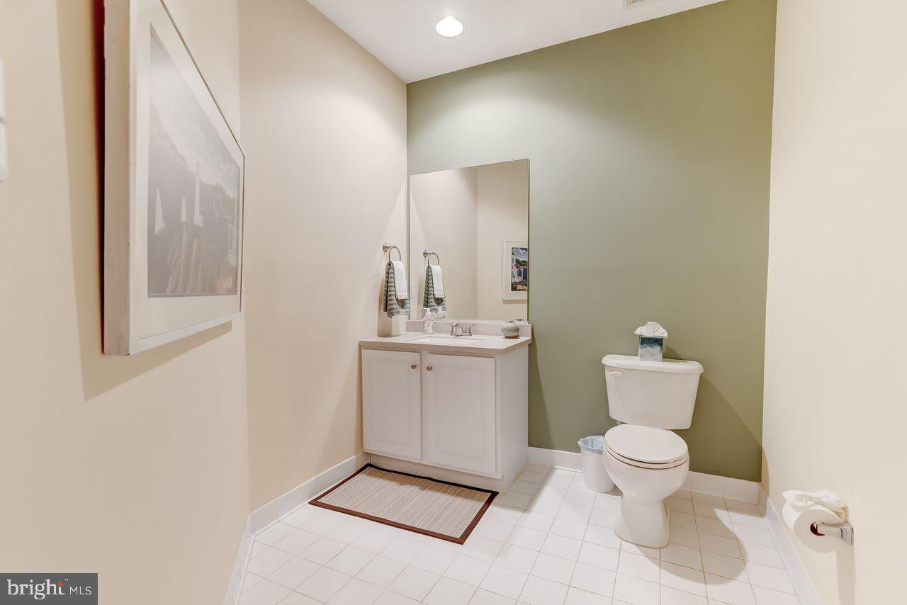 AVONDALE ESTATES - Residential