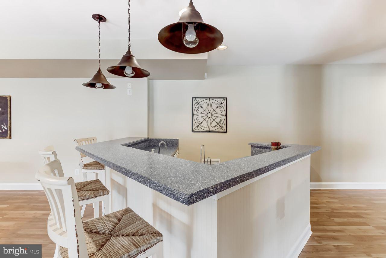 AVONDALE ESTATES - Residential