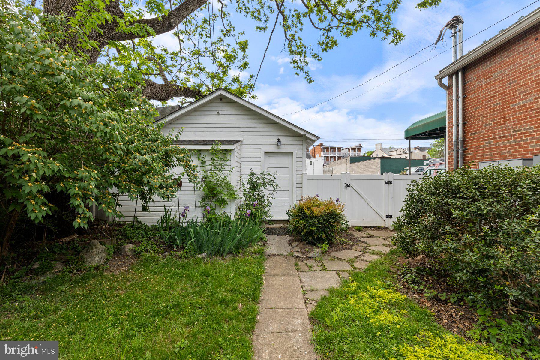 BAKER PARK - Residential