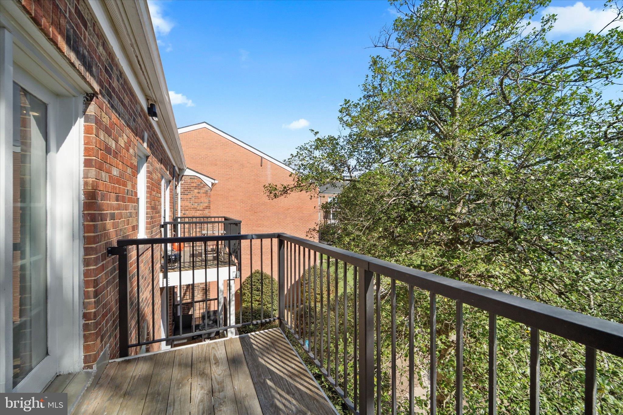 FOXCROFT COLONY CONDOS - Residential