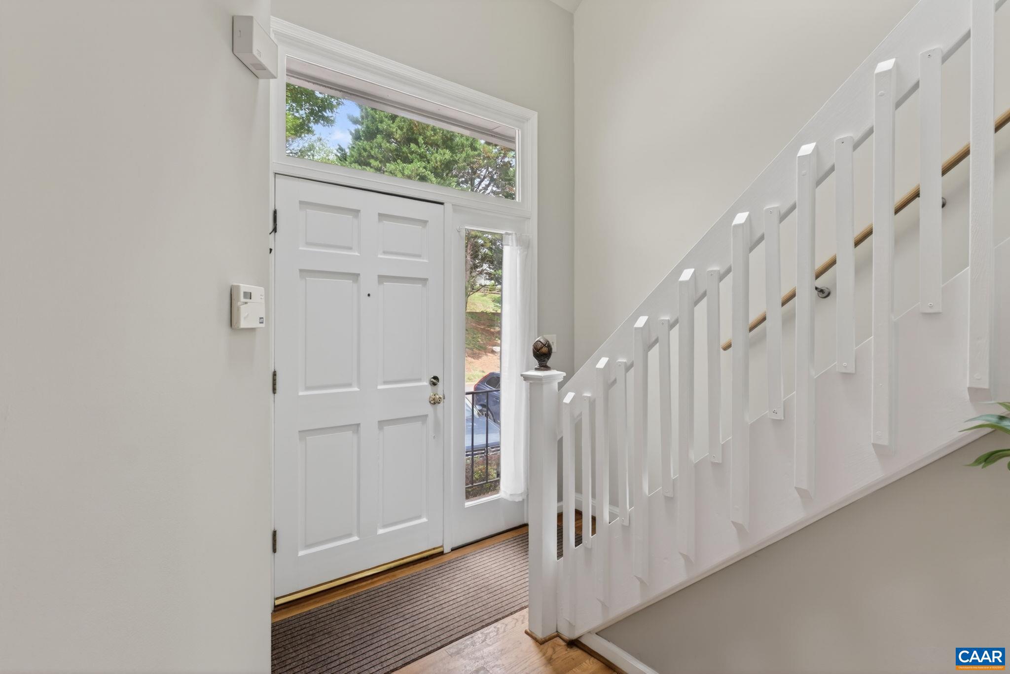 1247 MAPLE VIEW DR