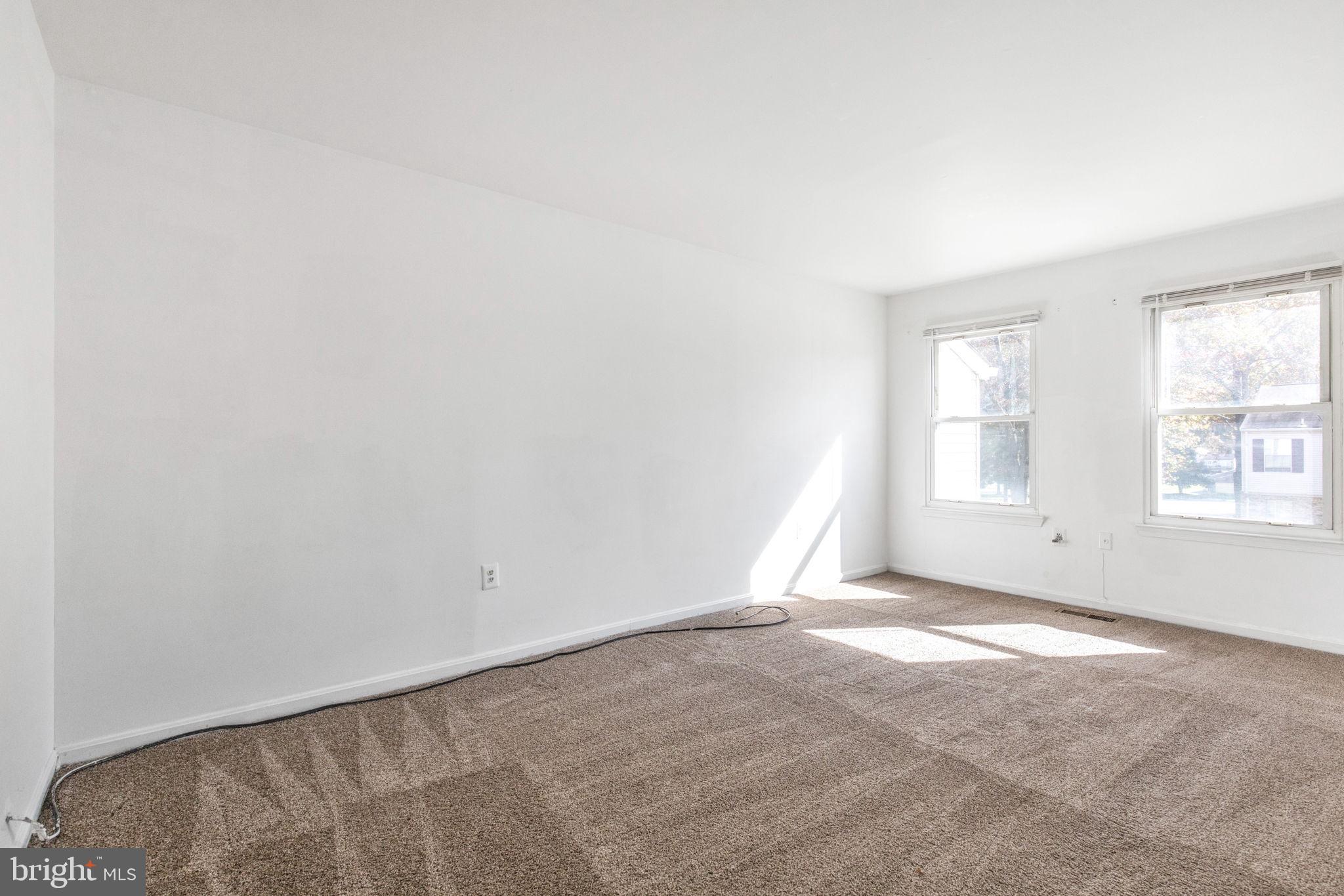 WILLOW HILLS - Residential Lease