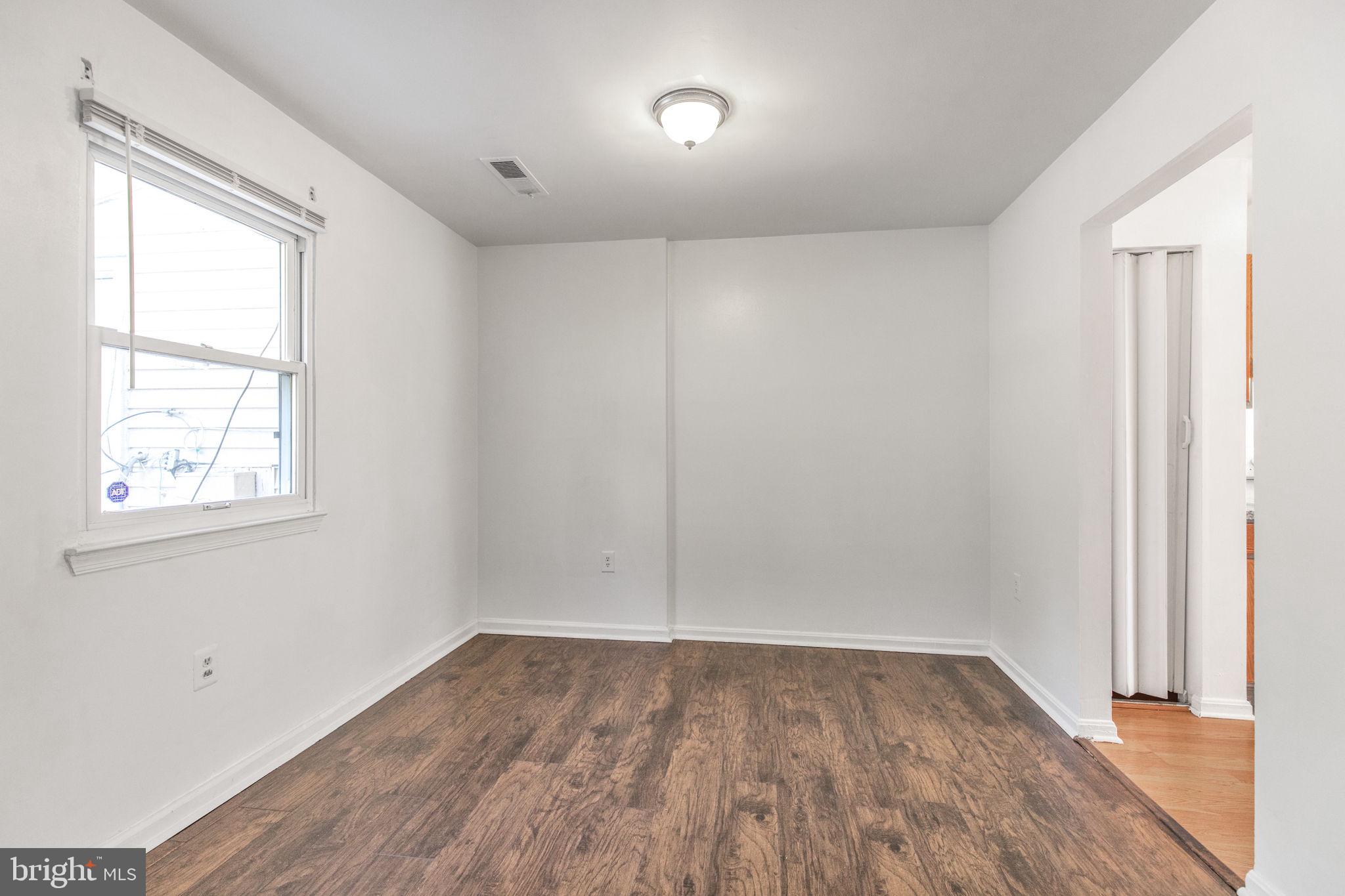 WILLOW HILLS - Residential Lease