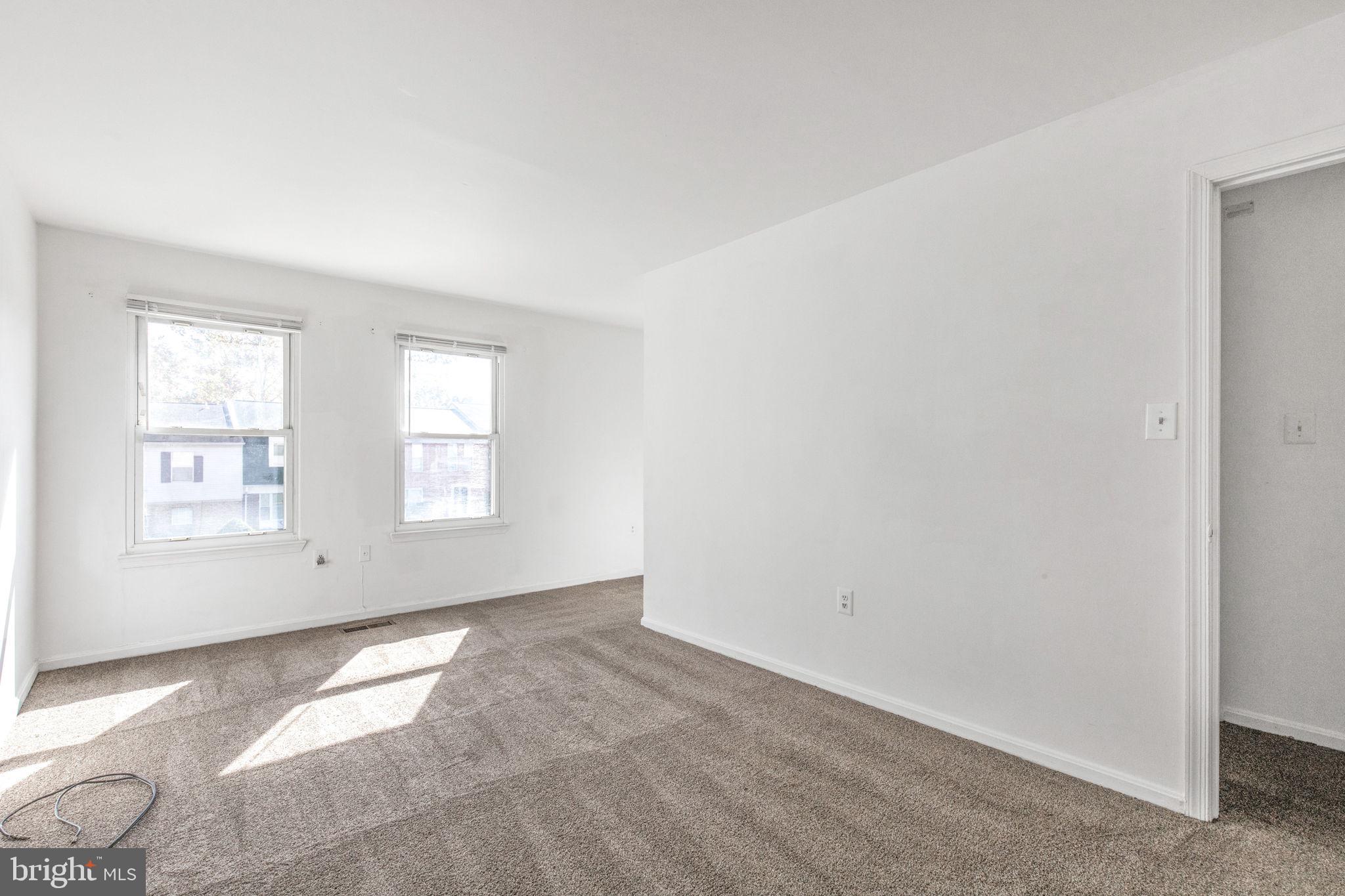 WILLOW HILLS - Residential Lease