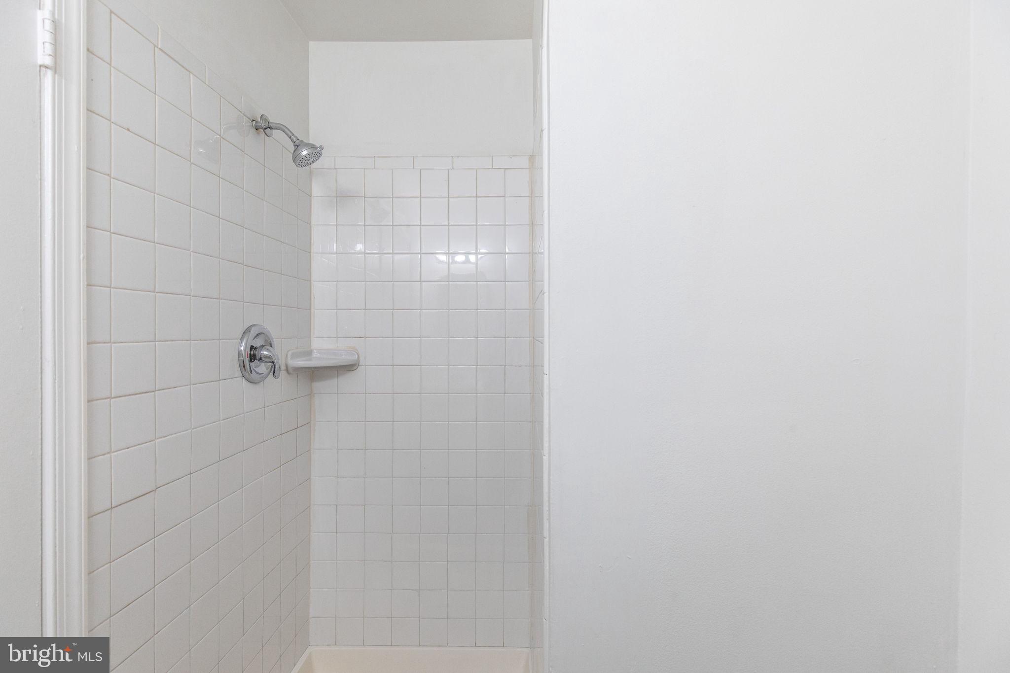 WILLOW HILLS - Residential Lease