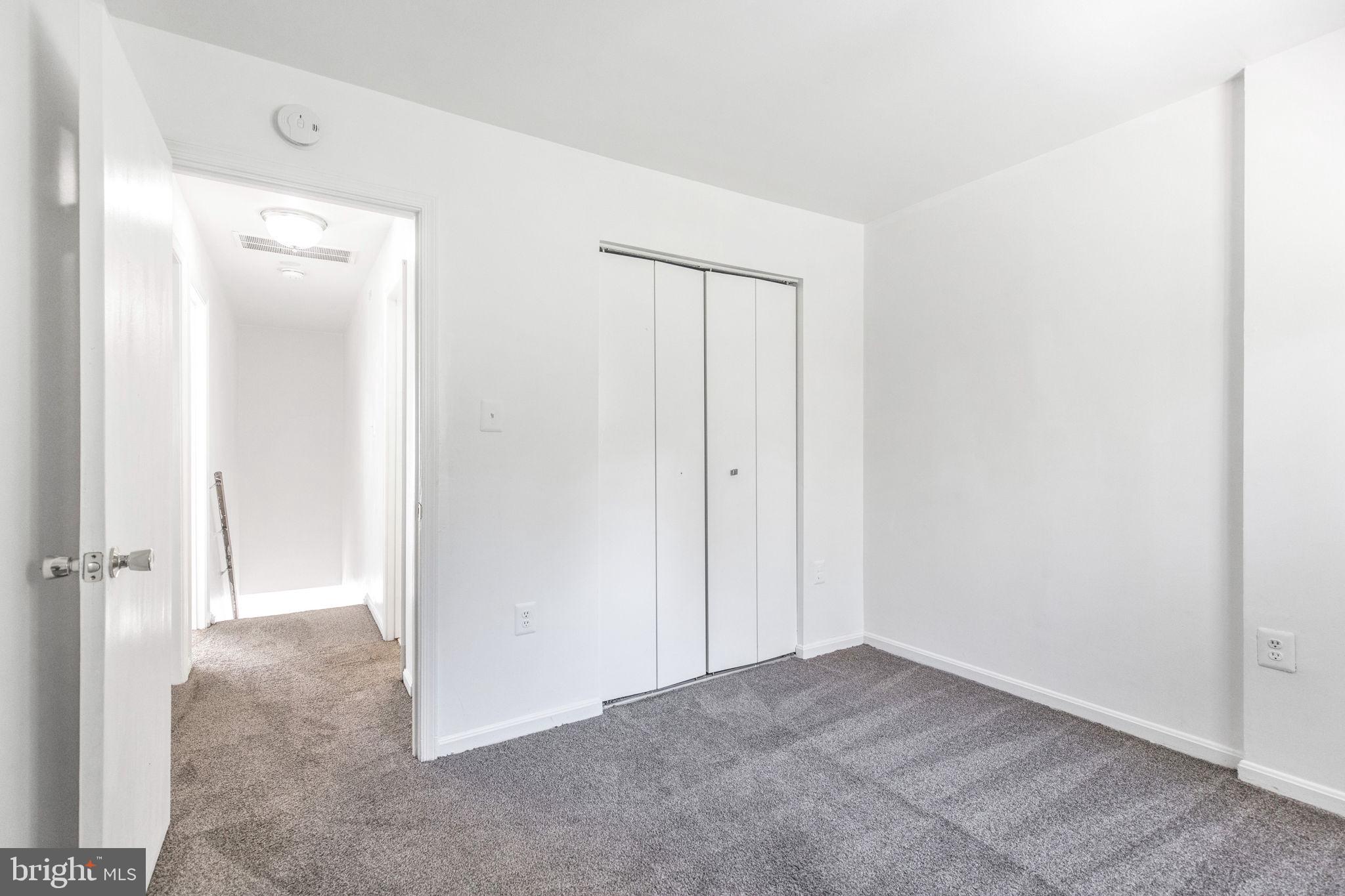 WILLOW HILLS - Residential Lease