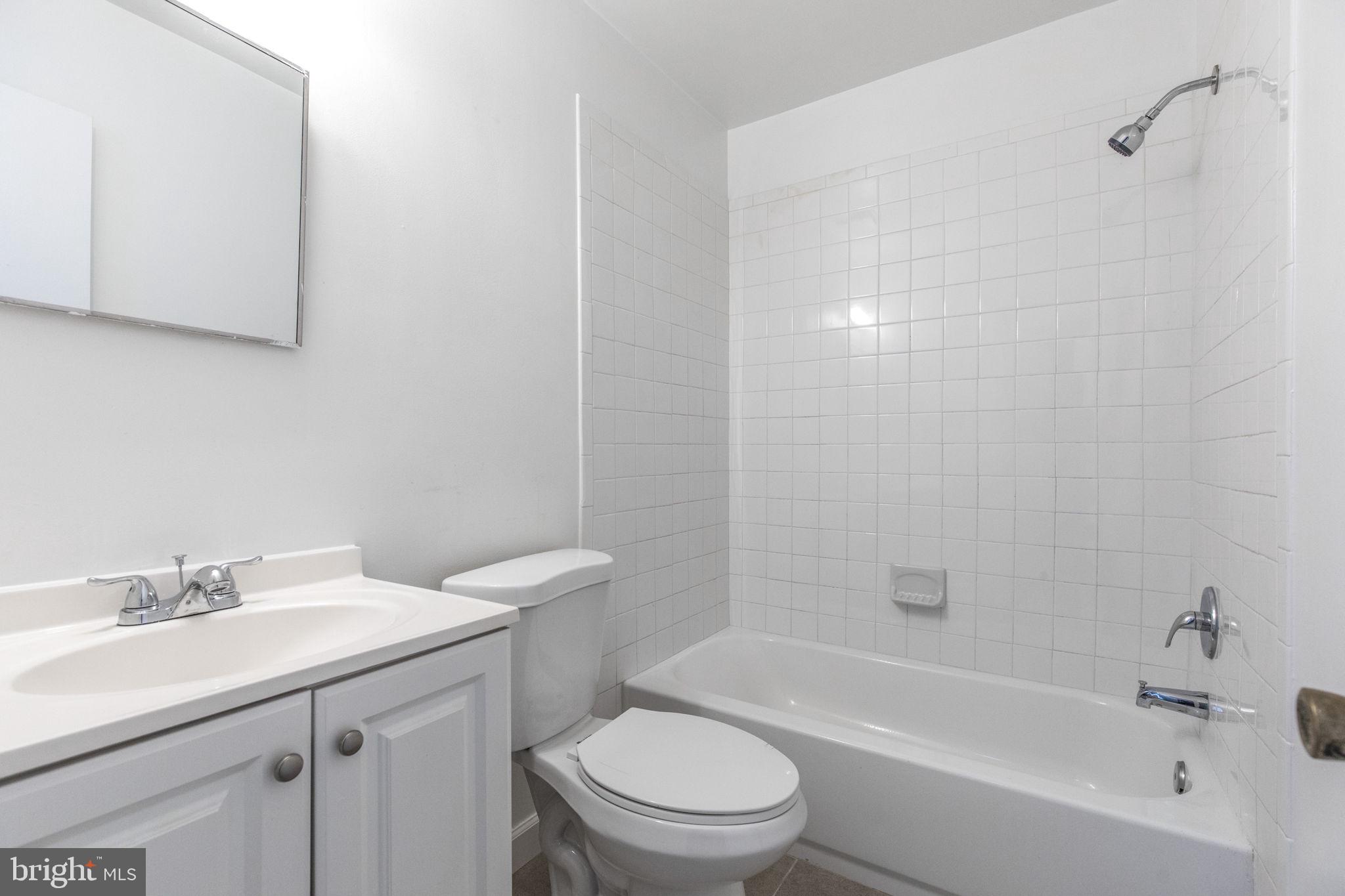 WILLOW HILLS - Residential Lease