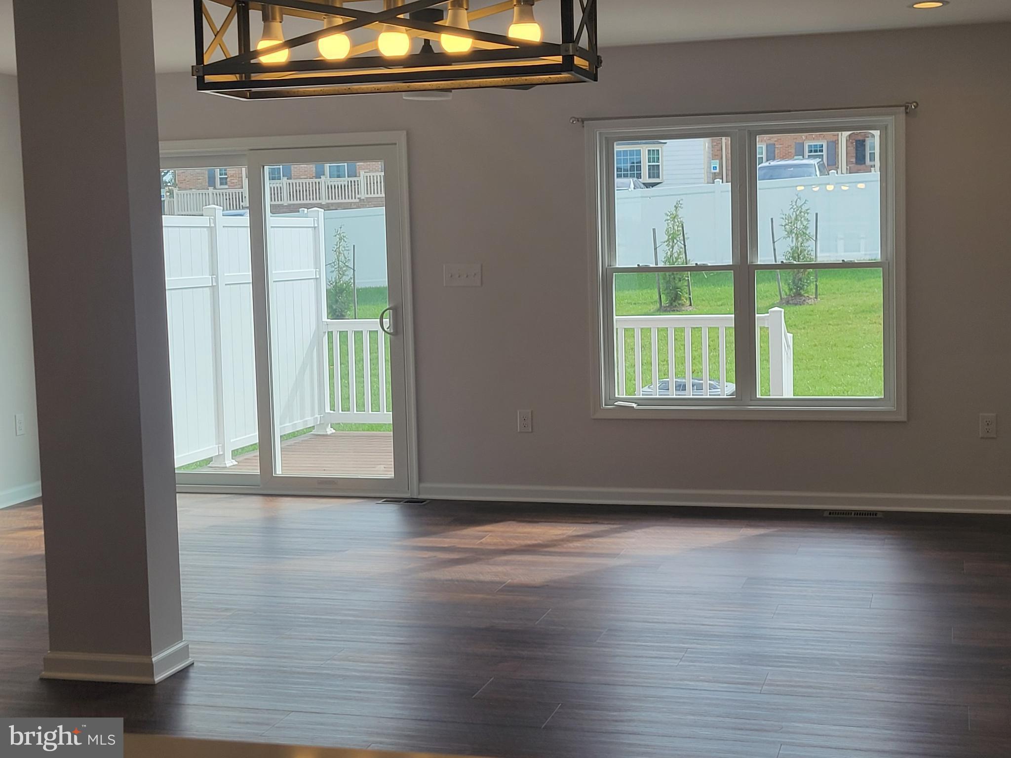 COLLEGE HEIGHTS - Residential Lease