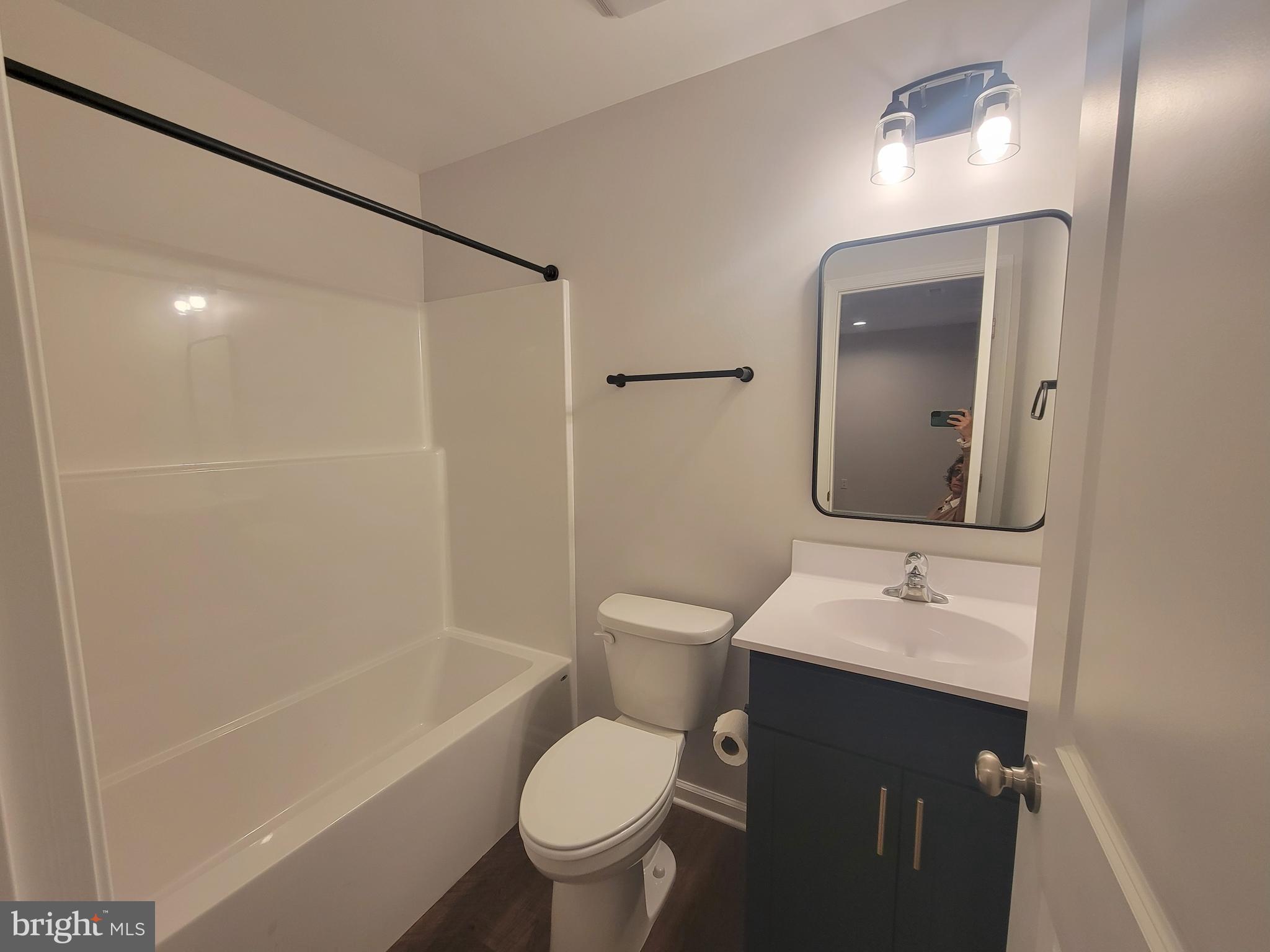 COLLEGE HEIGHTS - Residential Lease