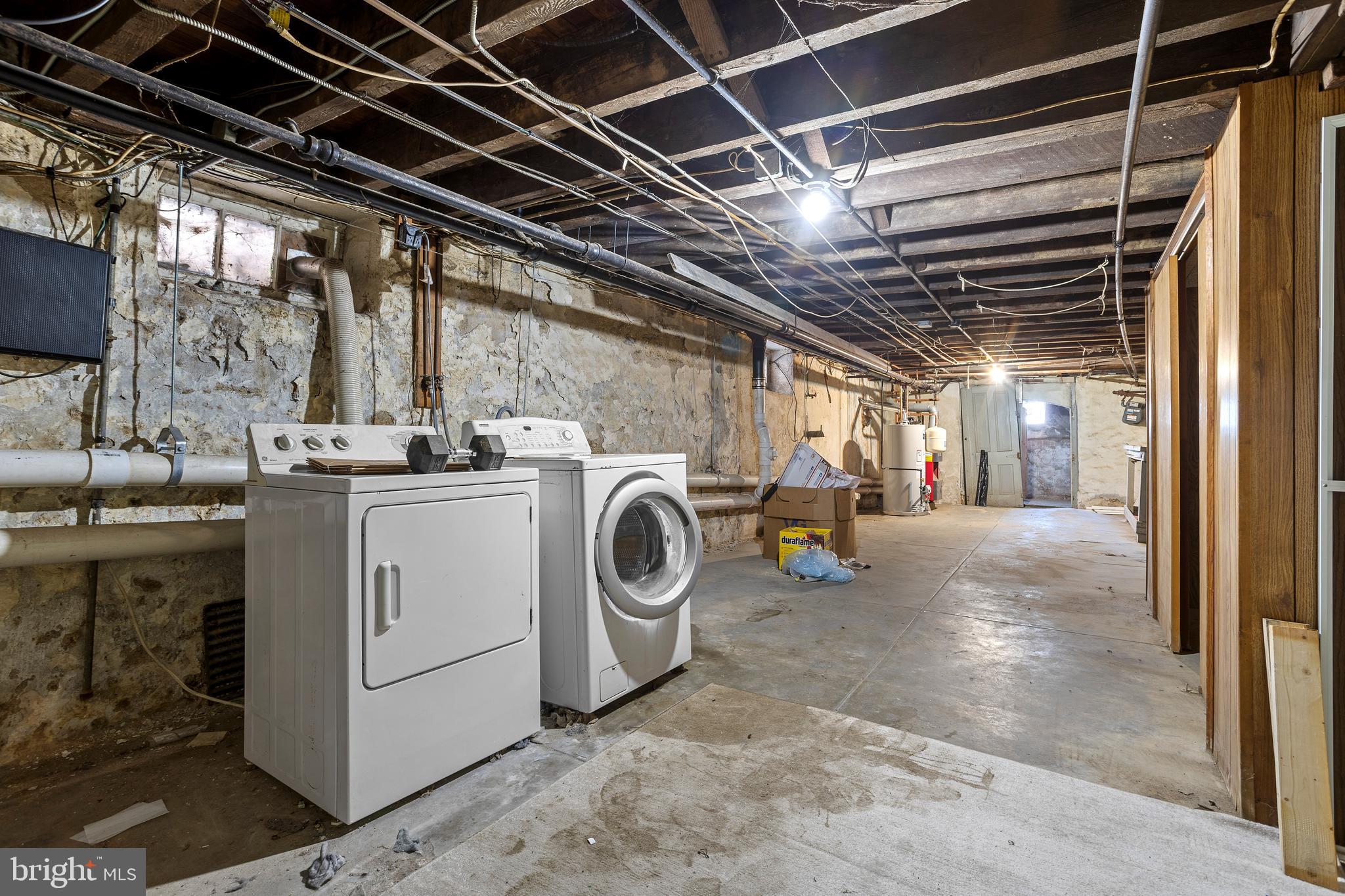 ROXBOROUGH - Residential