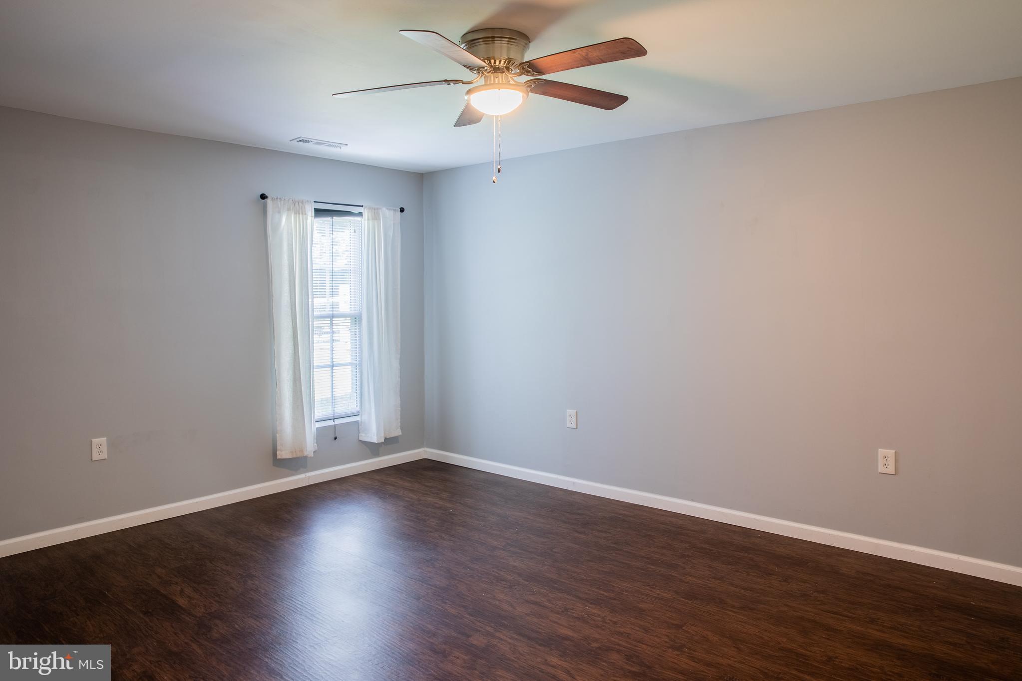 VILLAGES OF URBANA - Residential Lease