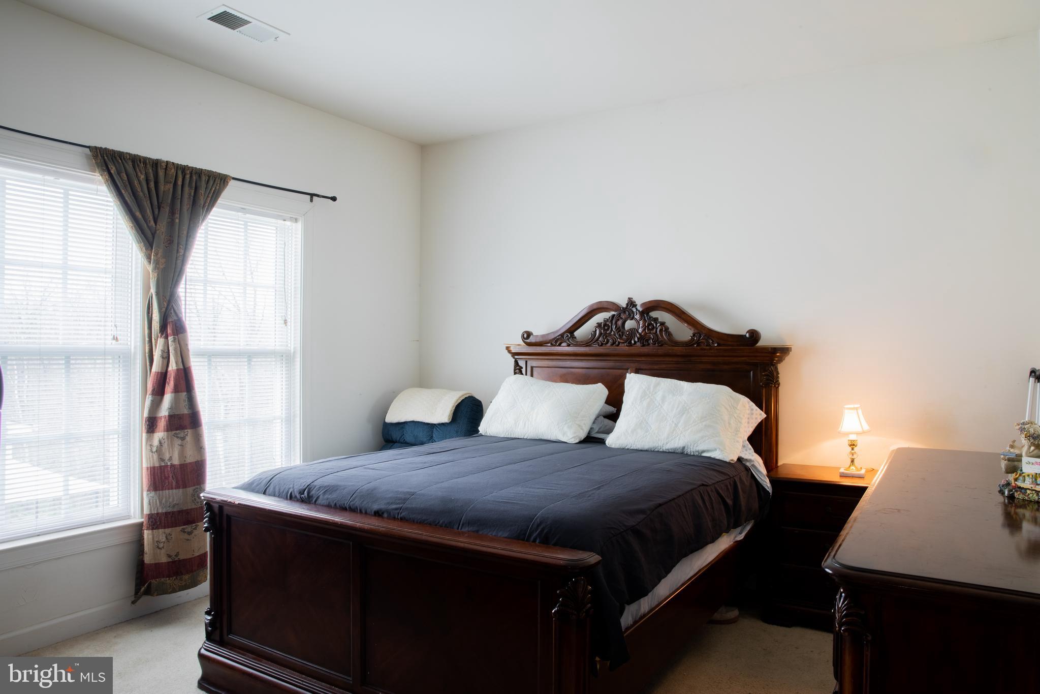 VILLAGES OF URBANA - Residential Lease