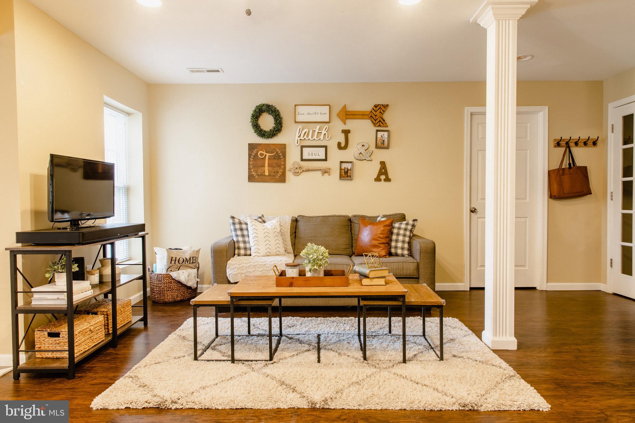 VILLAGES OF URBANA - Residential Lease