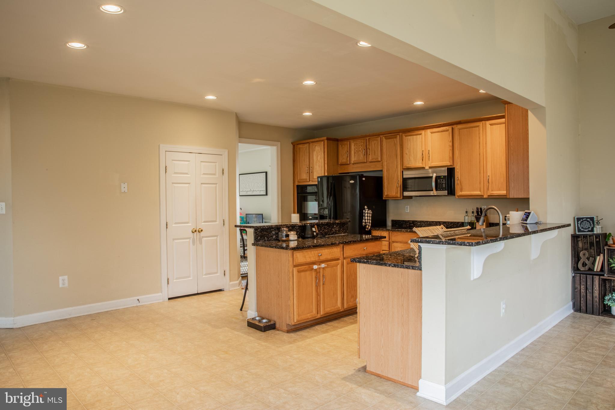 VILLAGES OF URBANA - Residential Lease