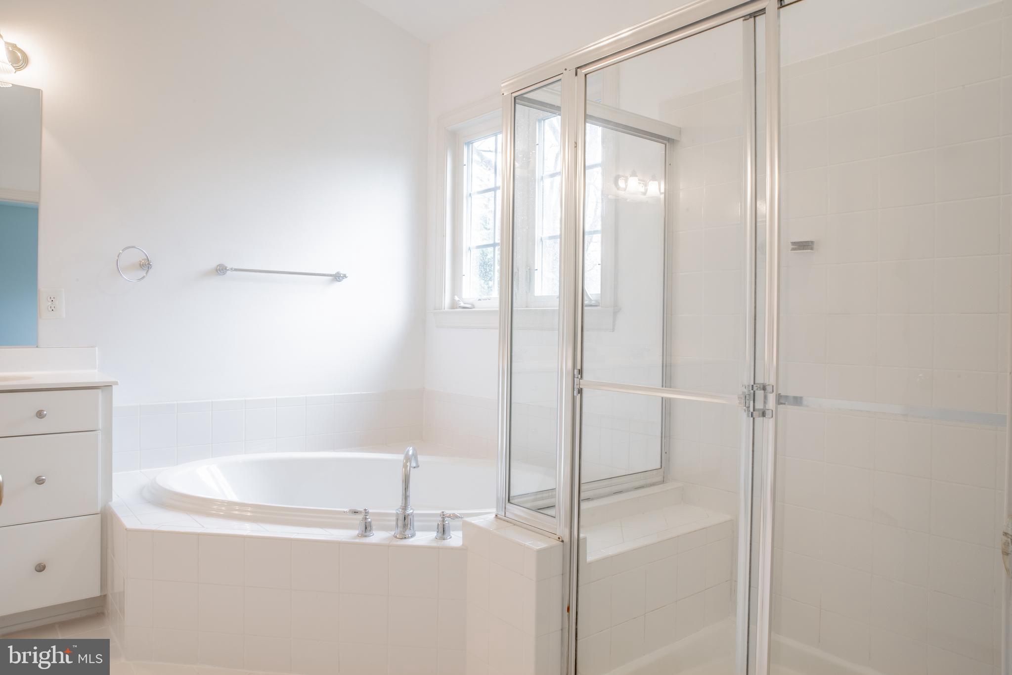 VILLAGES OF URBANA - Residential Lease