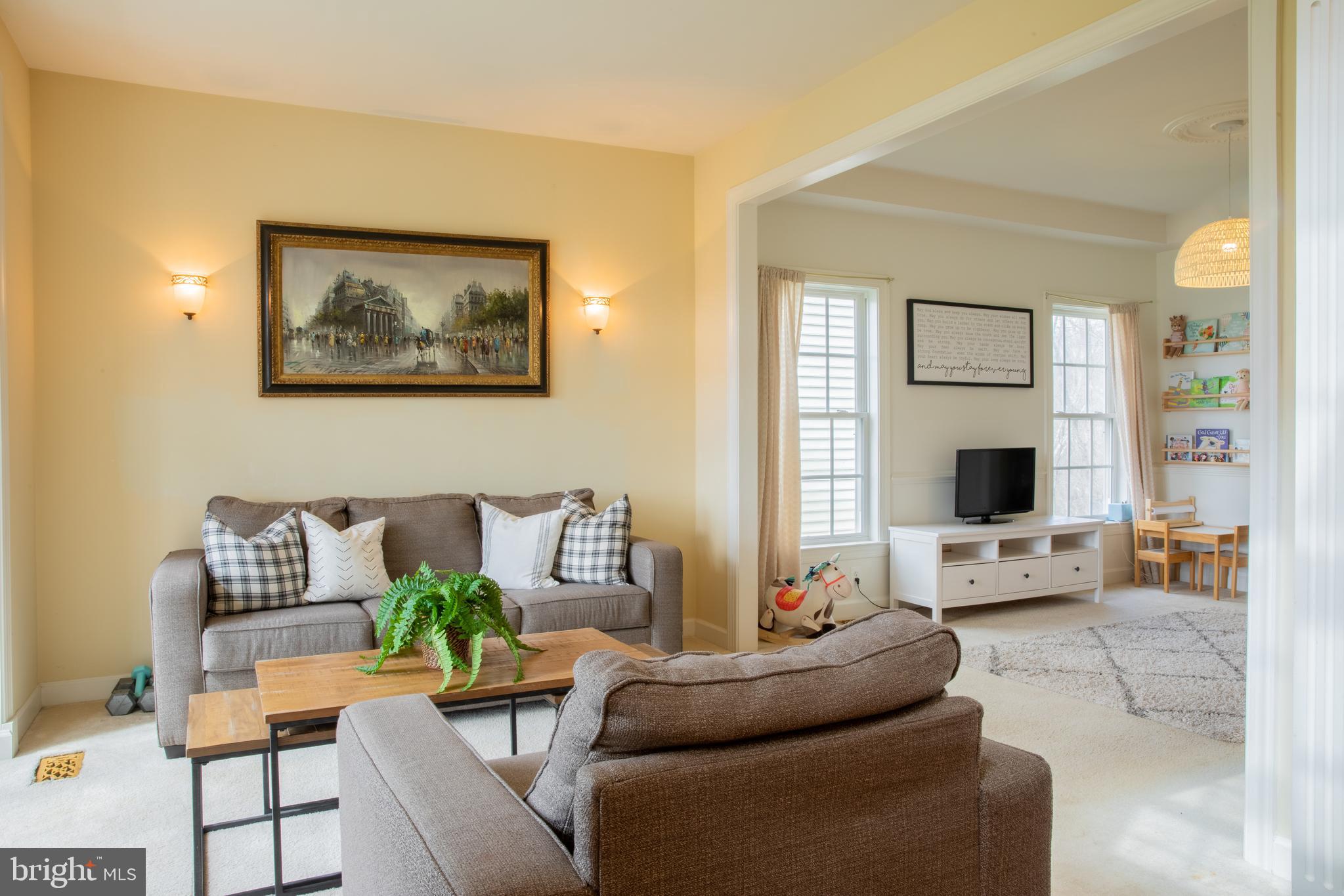 VILLAGES OF URBANA - Residential Lease