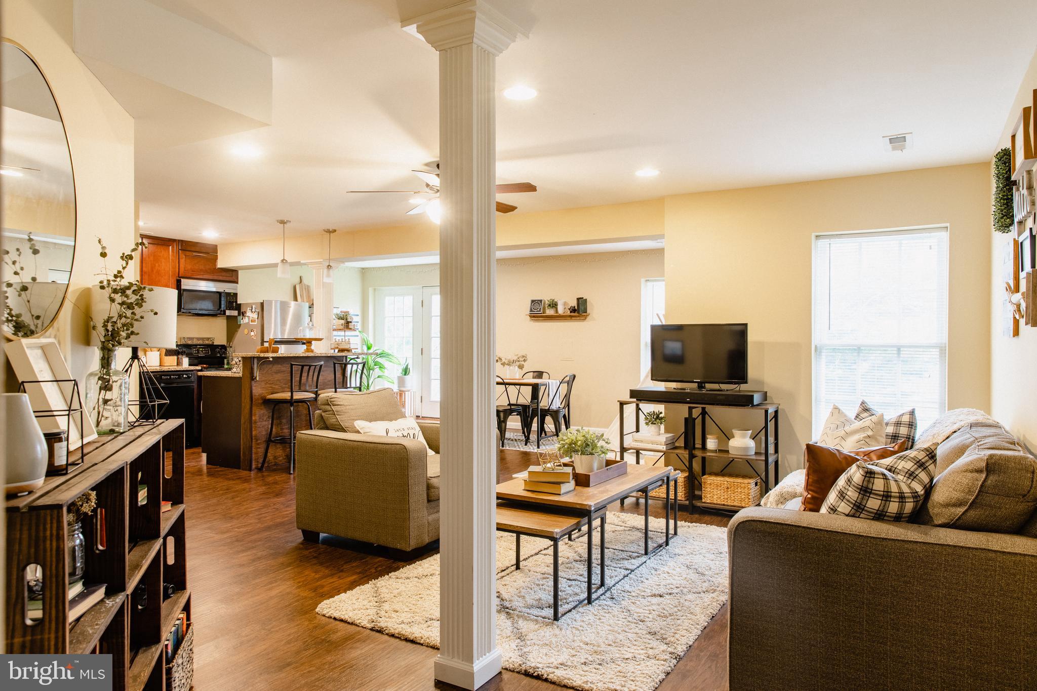 VILLAGES OF URBANA - Residential Lease