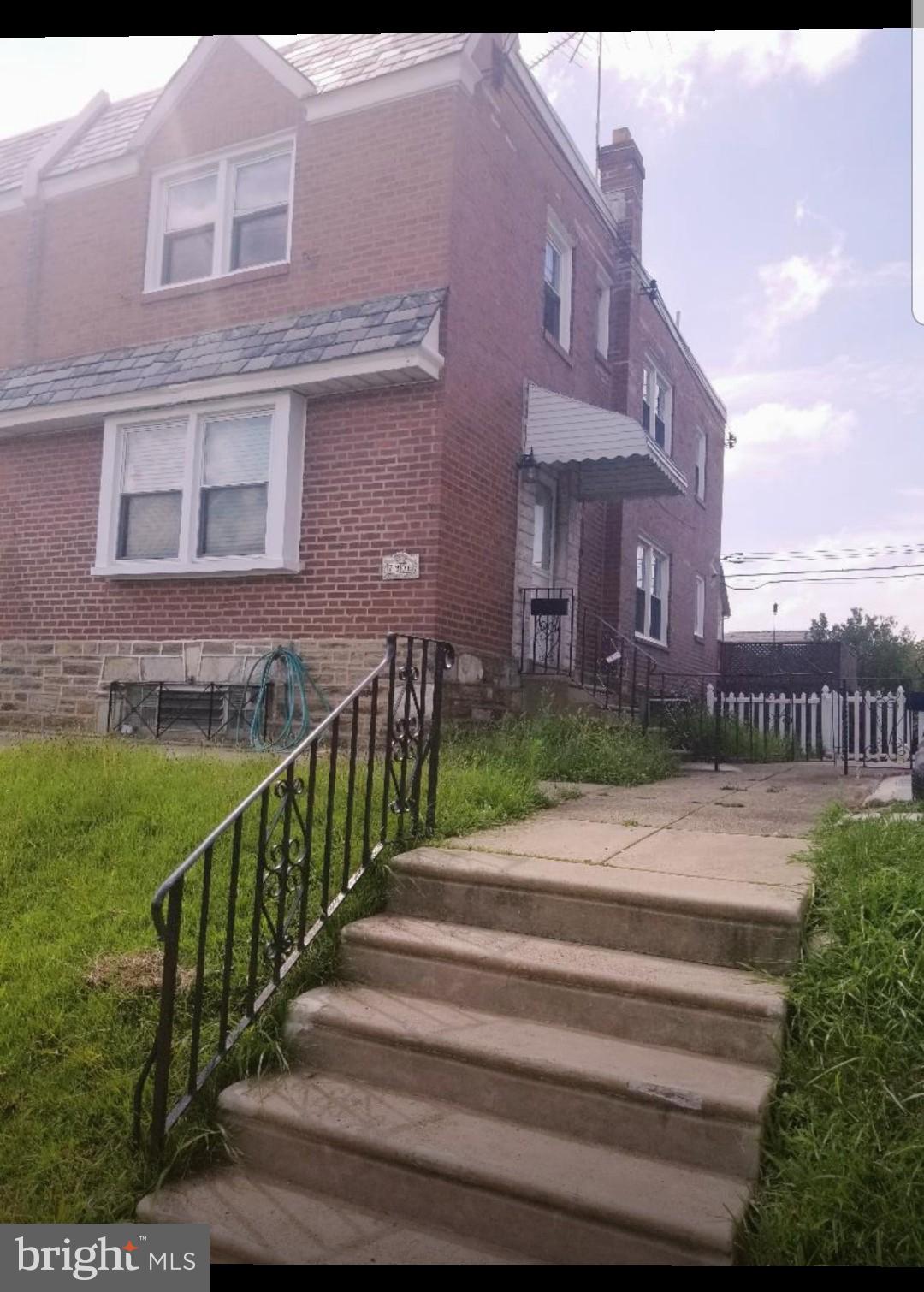 MAYFAIR - Residential Lease