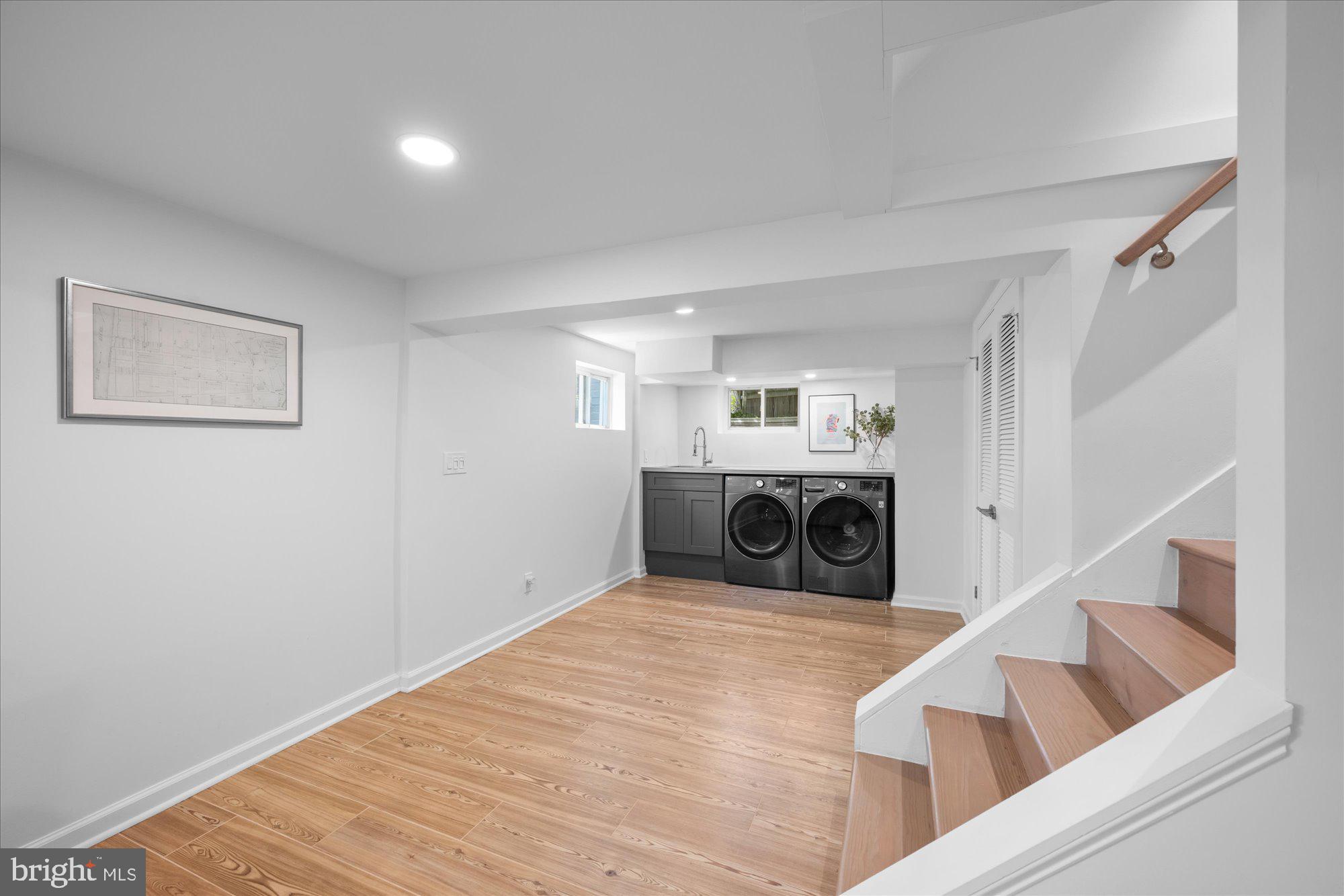 BRADLEY HILLS - Residential