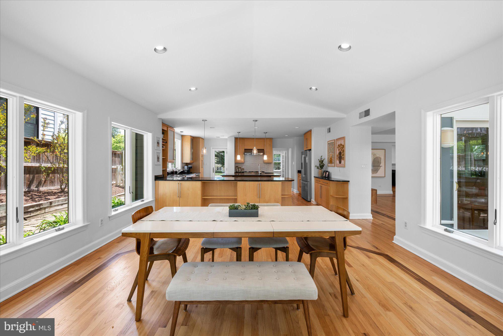 BRADLEY HILLS - Residential